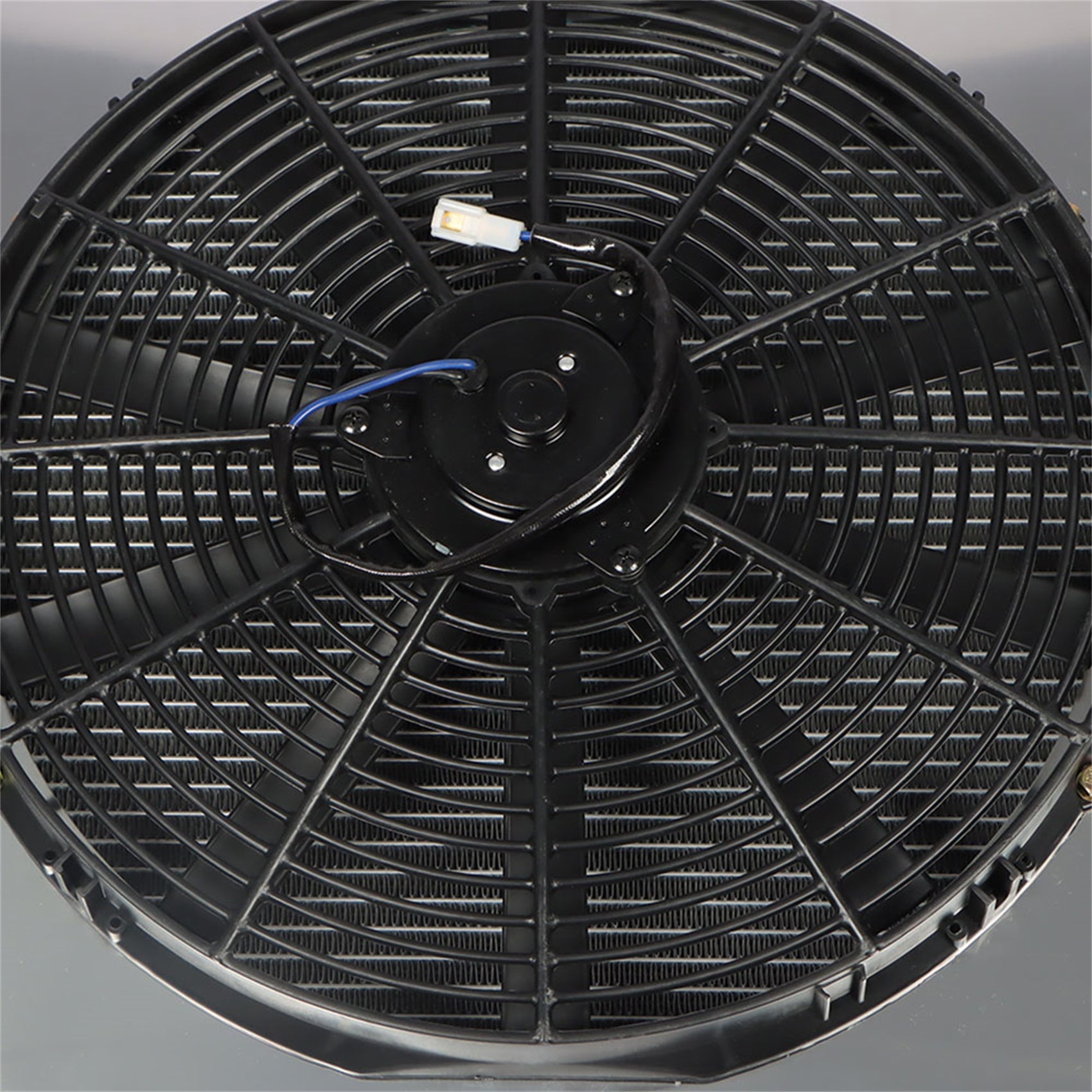 TOPPARTZ Aluminum Core Radiator & fan Shroud Replacement for 1967-1969 Camaro firebird V8