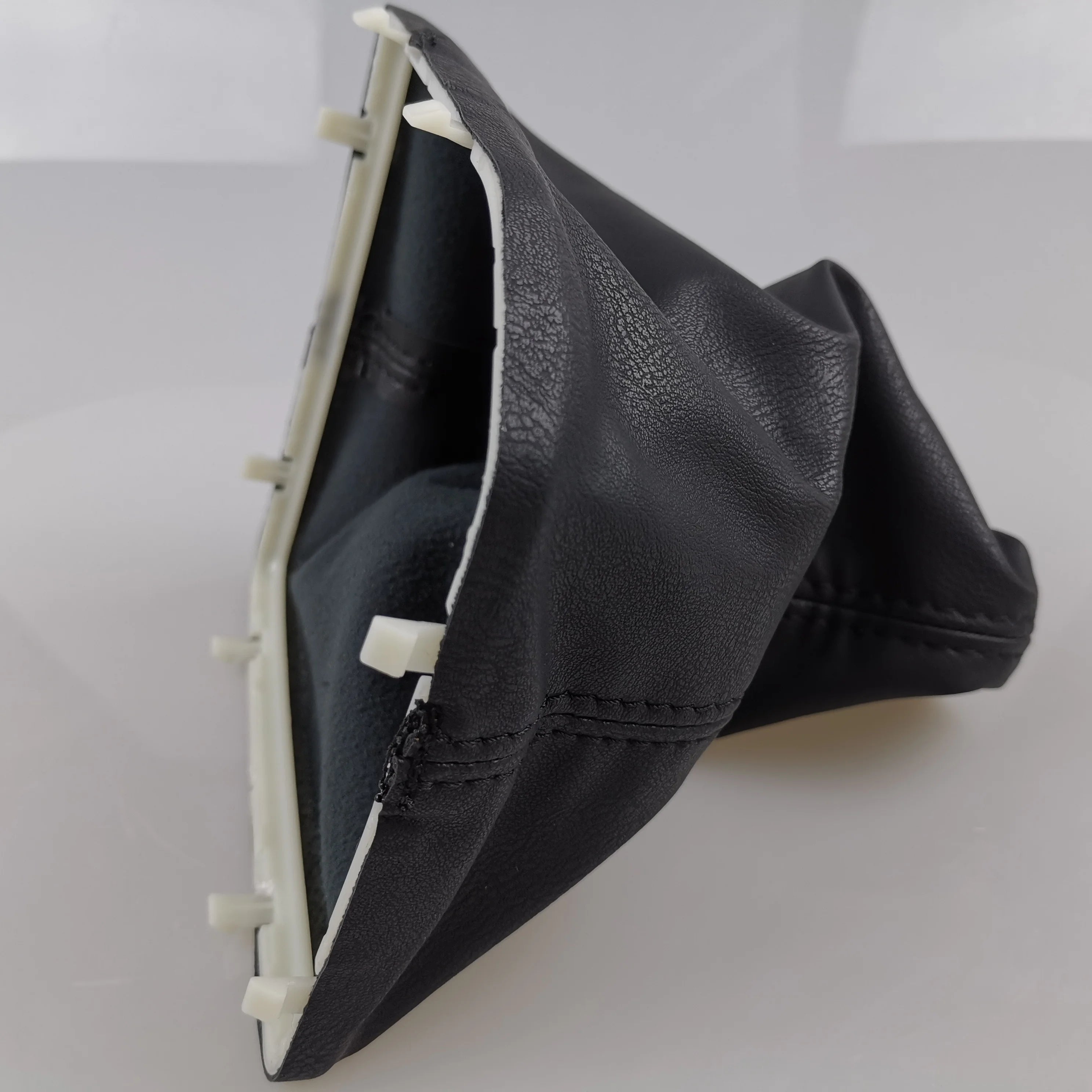 SAIC MAXUS T60 6MT Transmission Lever Dust Cover C00105008