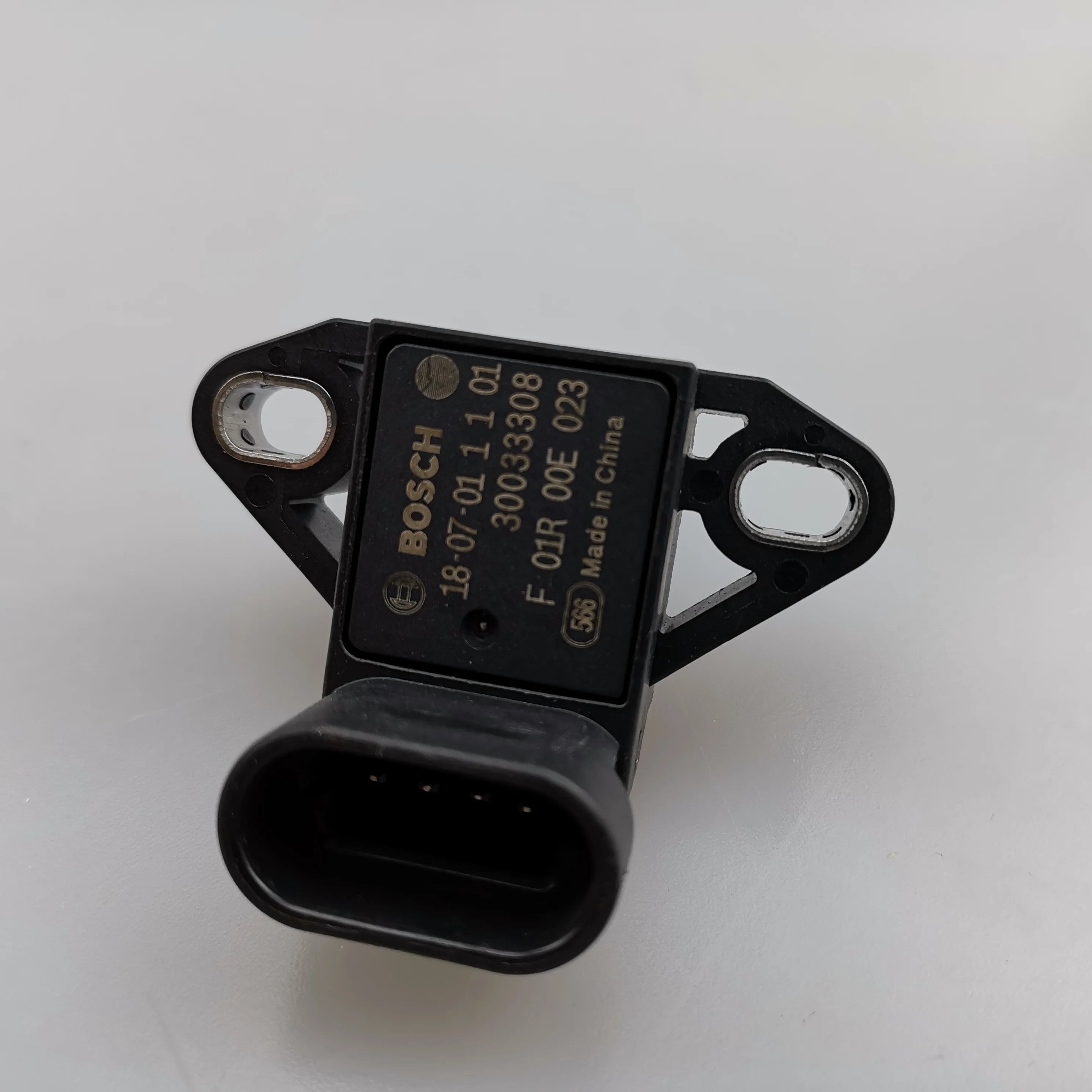 SAIC MAXUS G10 1.9T High Quality Intake Pressure Sensor 30033308 10202436