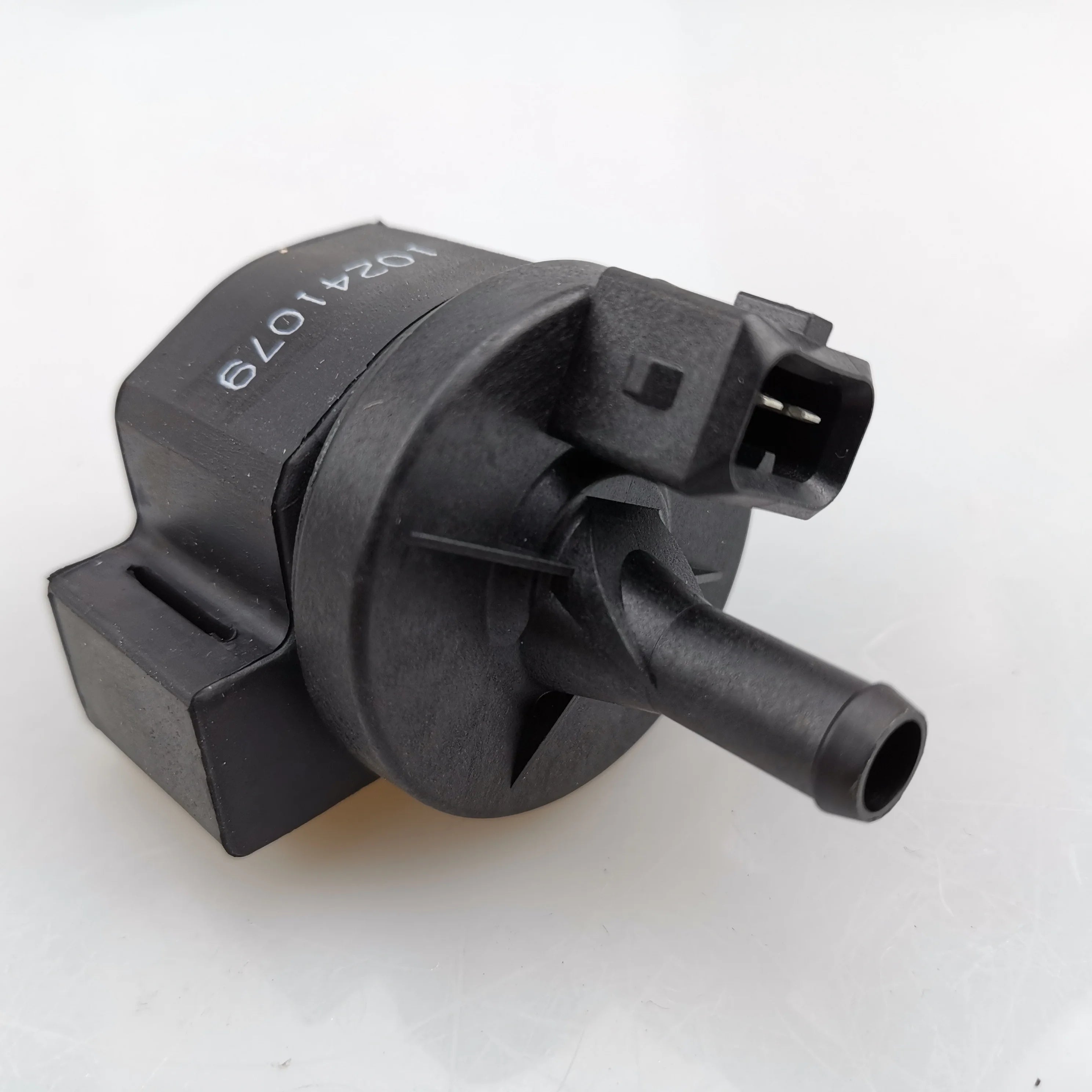 SAIC MAXUS G10 1.9T Canister Solenoid Valve 10241079