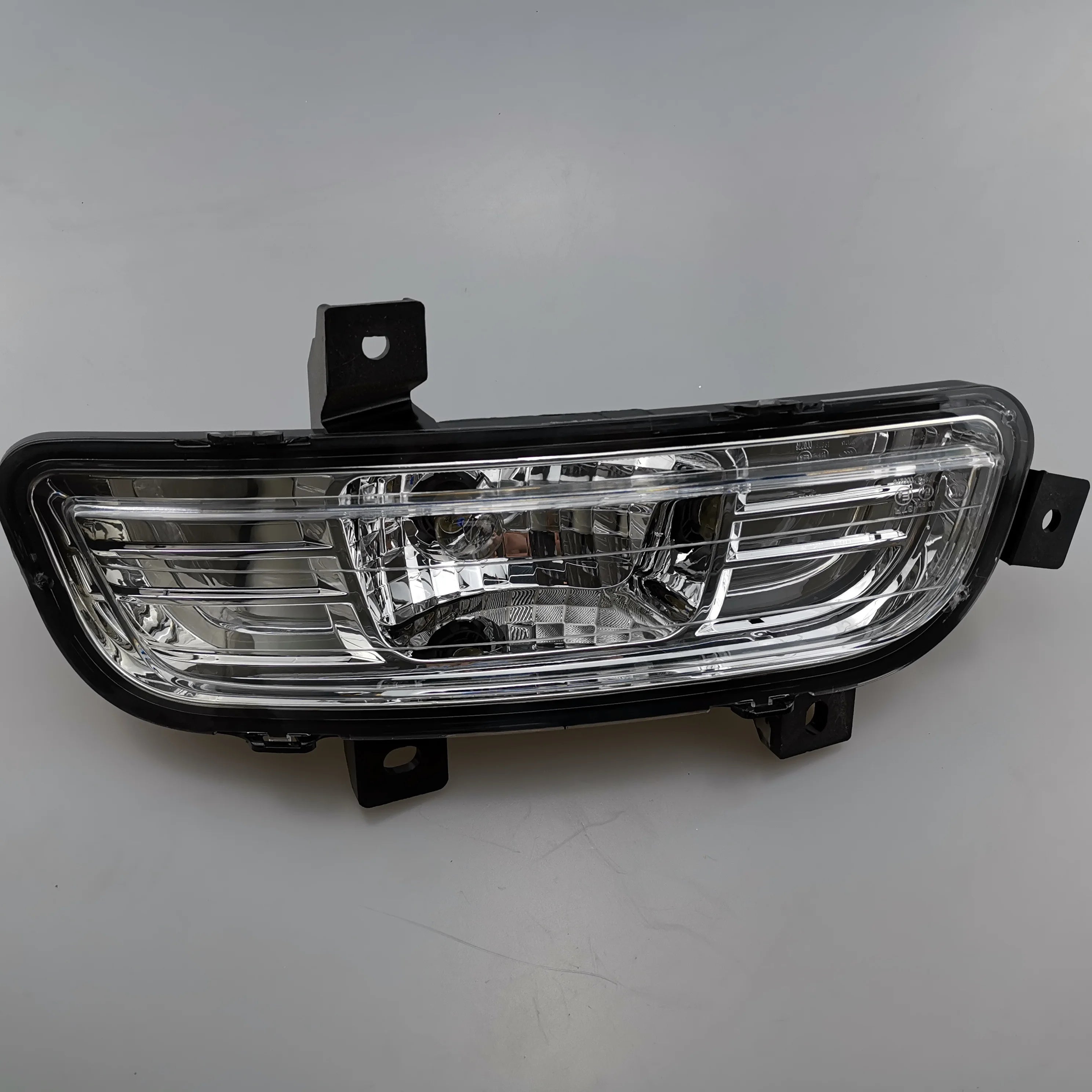 SAIC MAXUS V80 Original Front Fog Lamp C00038289 C00038290