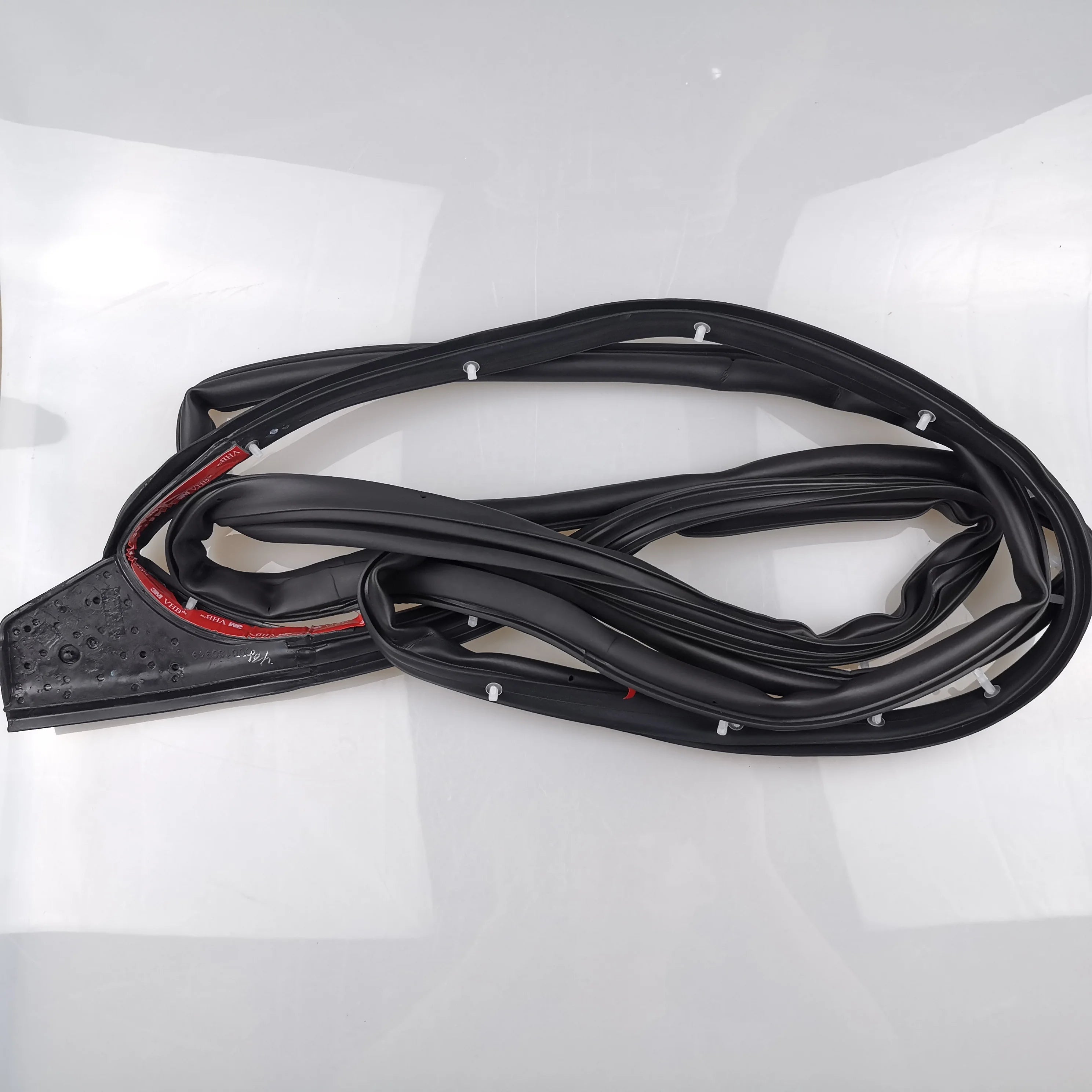 SAIC MAXUS T60 Original Front Side Door Sealing Strip C00048911 C00048912