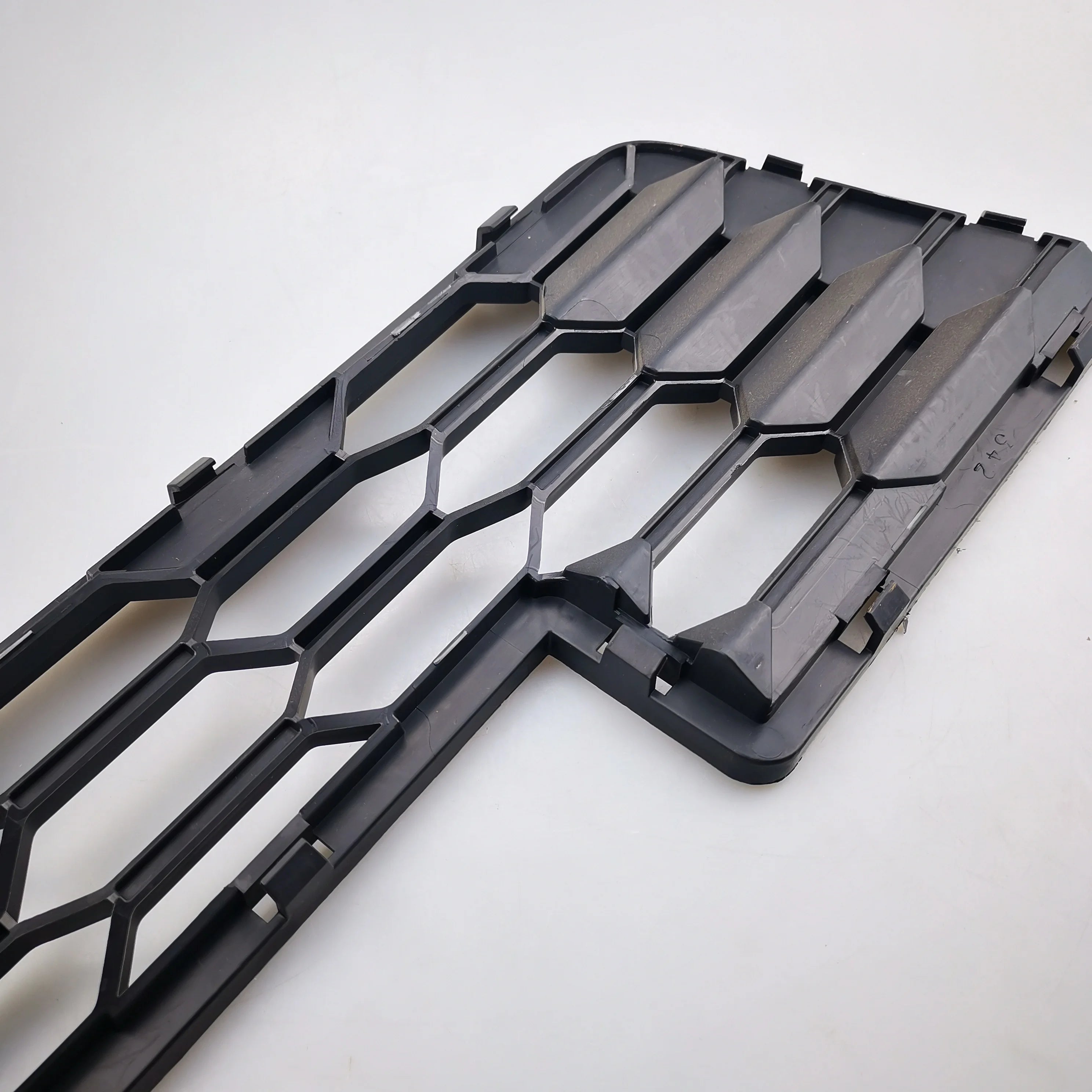 SAIC MAXUS T60 Front Bumper Lower Grille C00049446