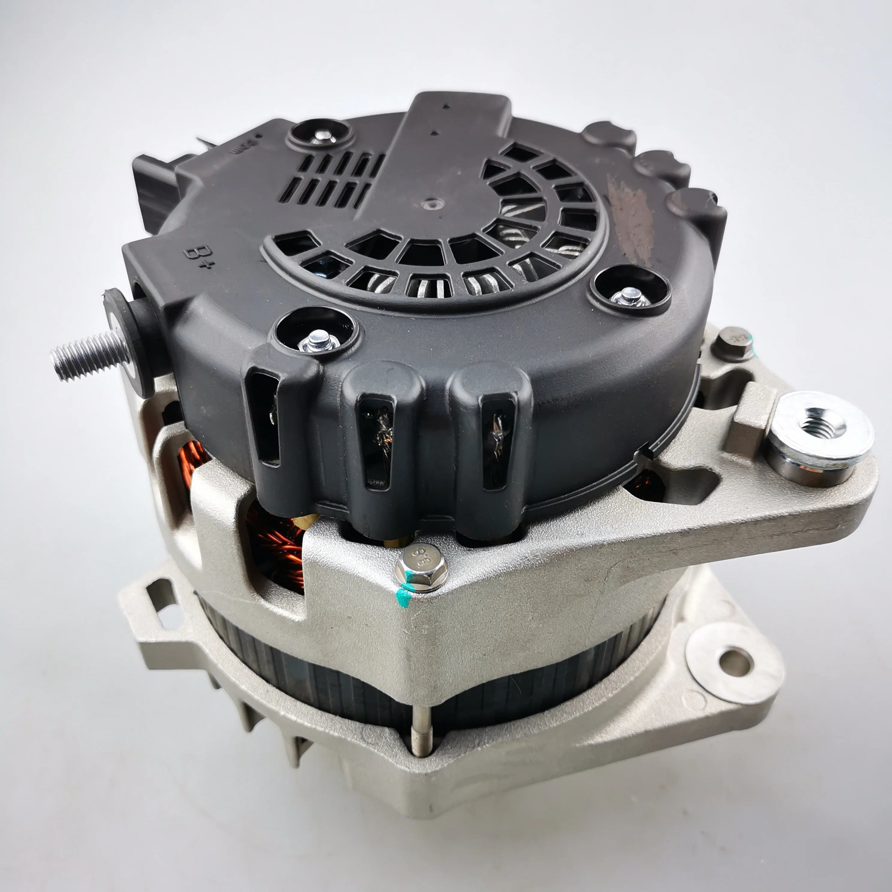 SAIC MAXUS V90 Original Alternator Assembly C00523099 C00088144