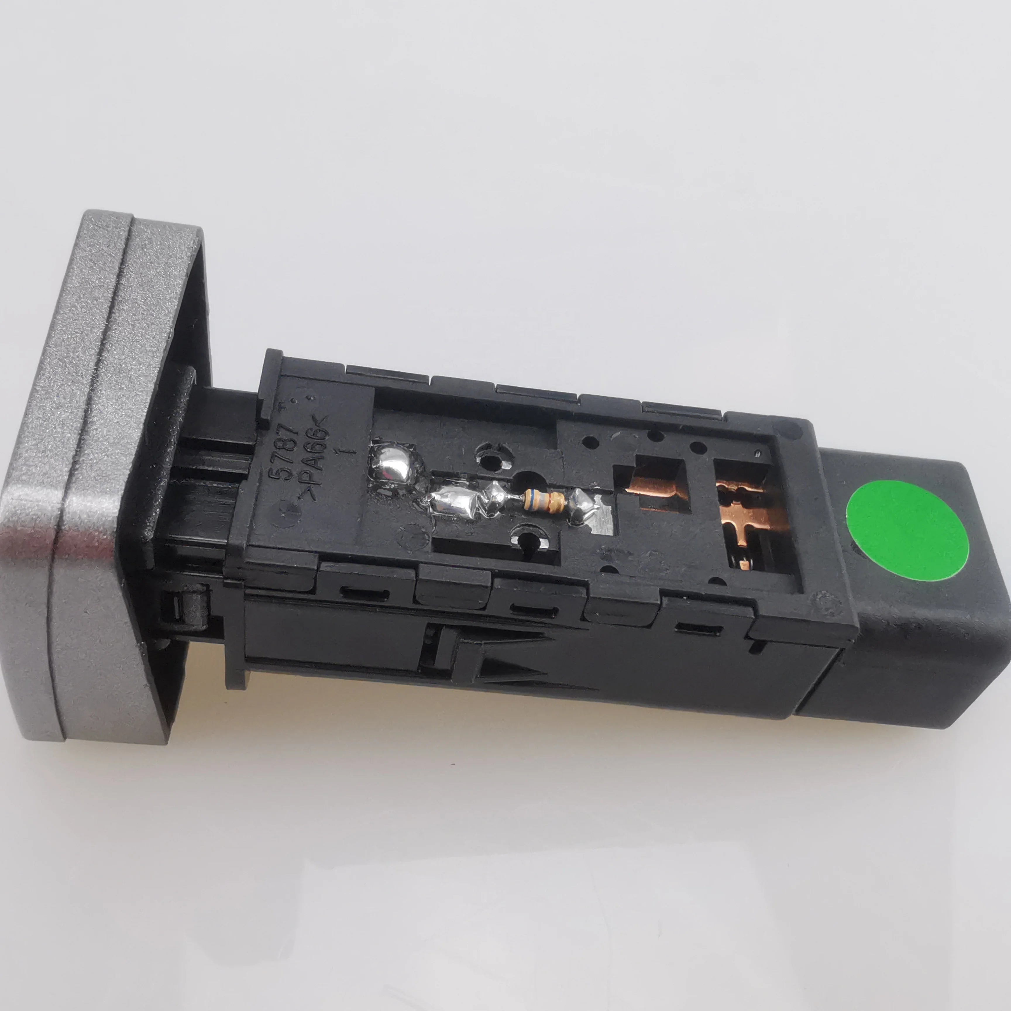 SAIC MAXUS V80 Original Espoff Switch Assembly C00028190