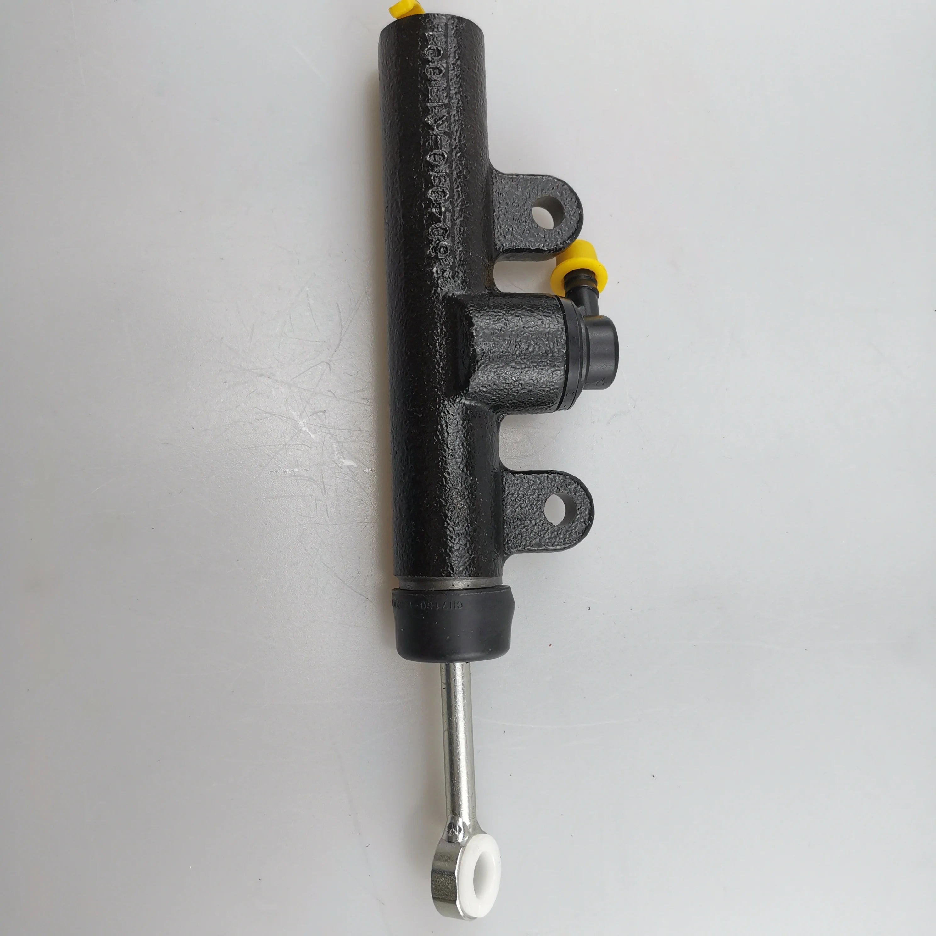SAIC MAXUS V80 Clutch Master Cylinder C00002580 C00002560 C00059672