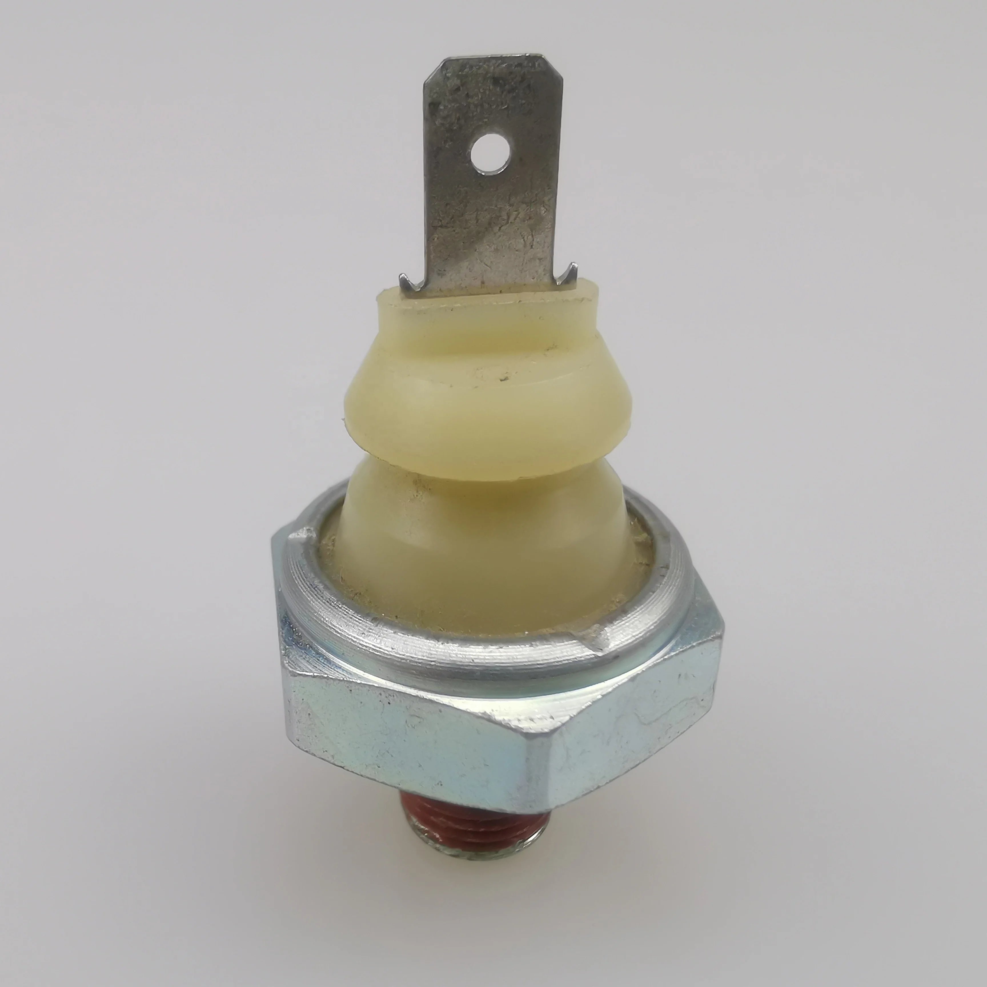 SAIC MAXUS V80 Engine Oil Prssure Sensor C00001529