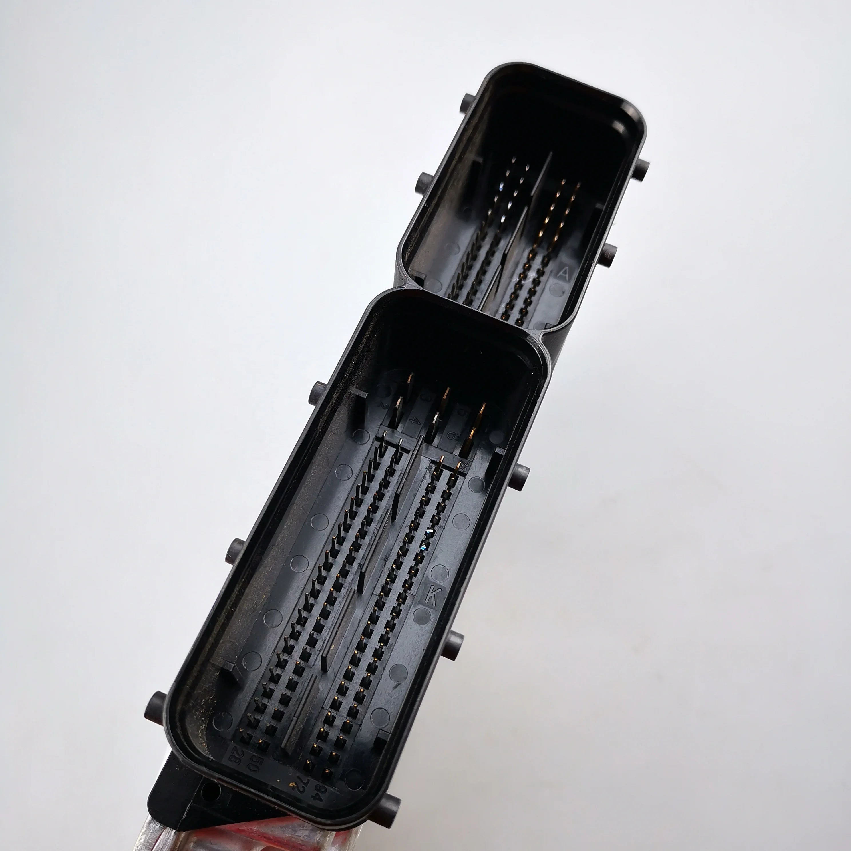 SAIC MAXUS V80 ECU Original Engine Control Module C00001643