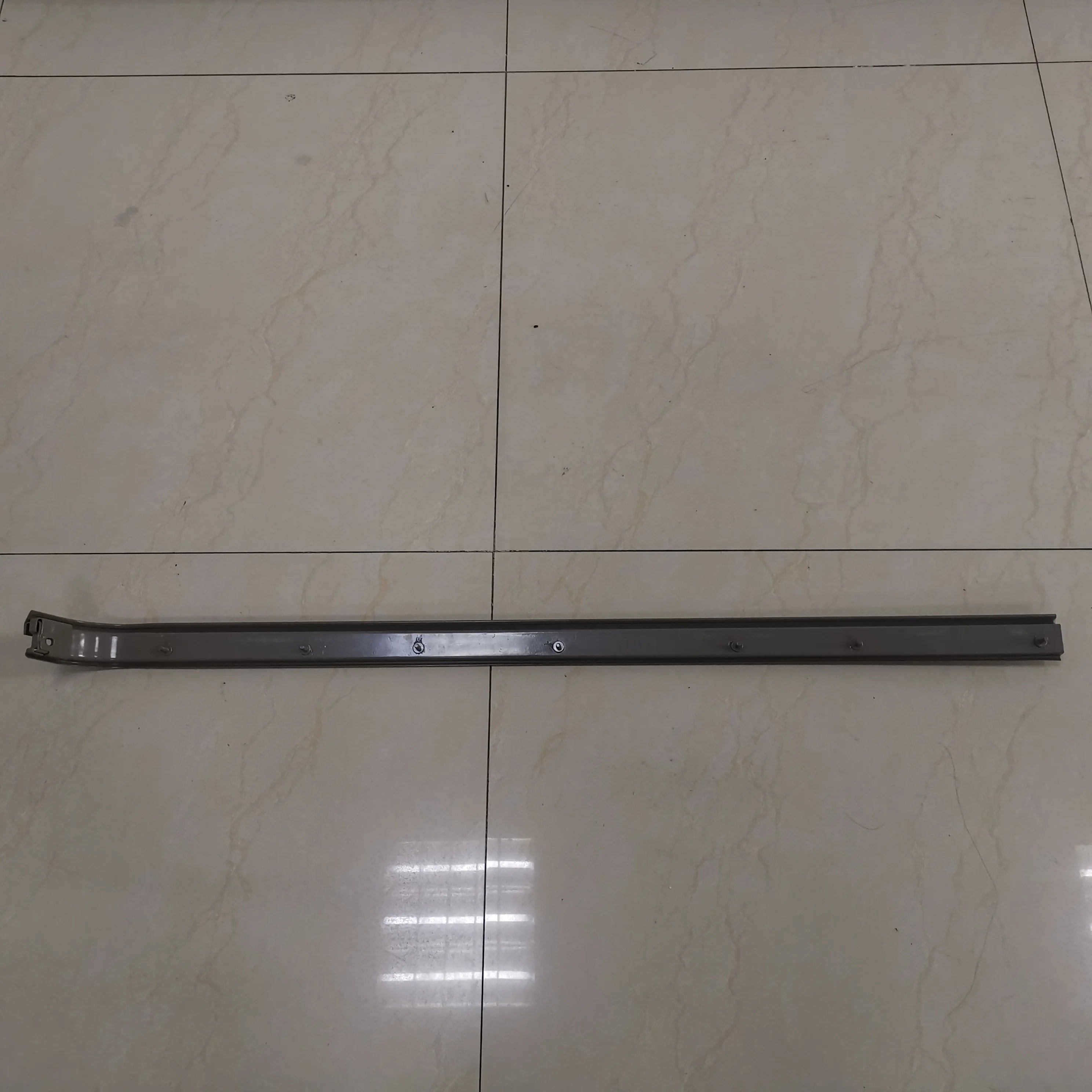 SAIC MAXUS V80 the Major Axis Sliding Door Middle Rail C00003555-4100