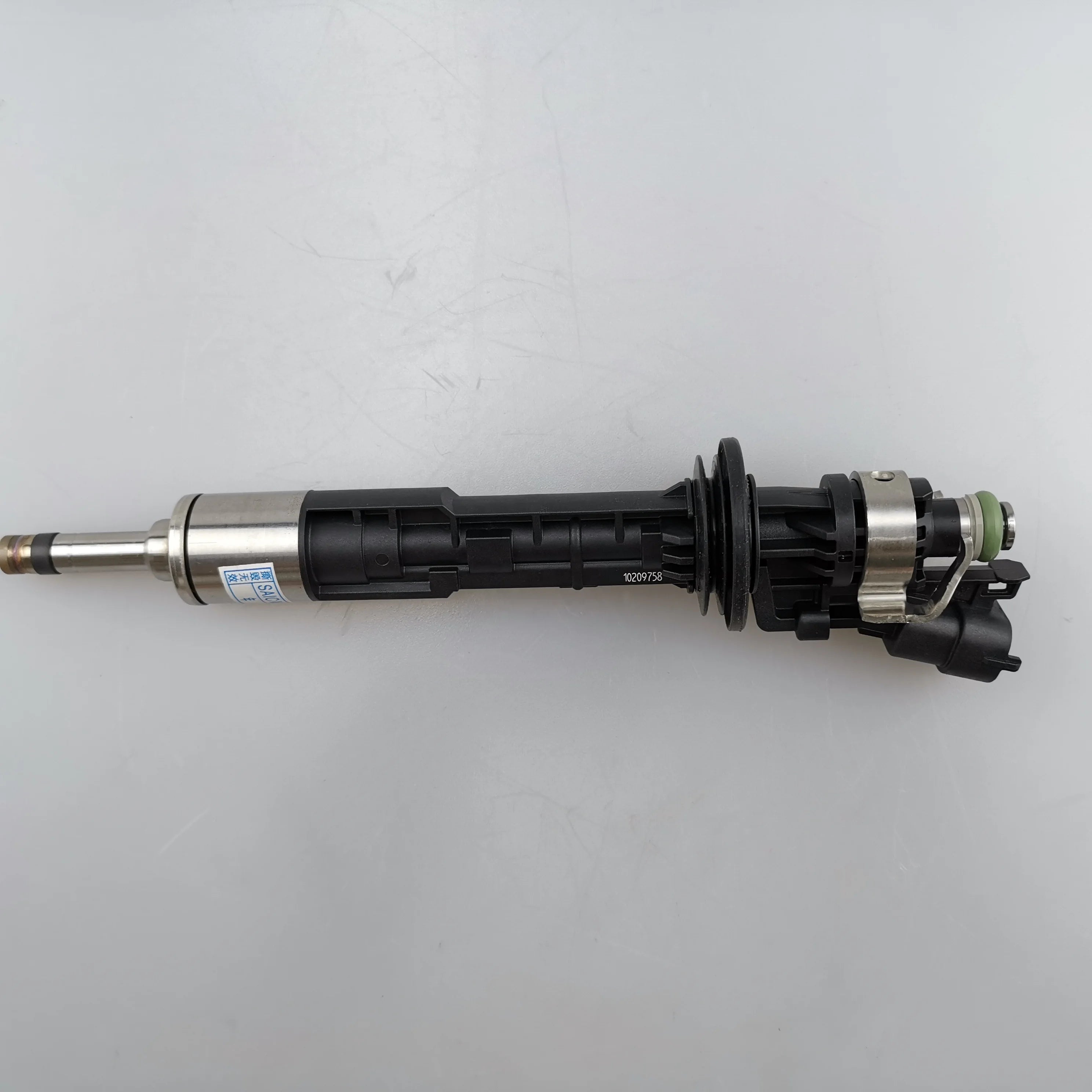 SAIC MAXUS G10 Original Fuel Injector Assembly 30033246 10209758