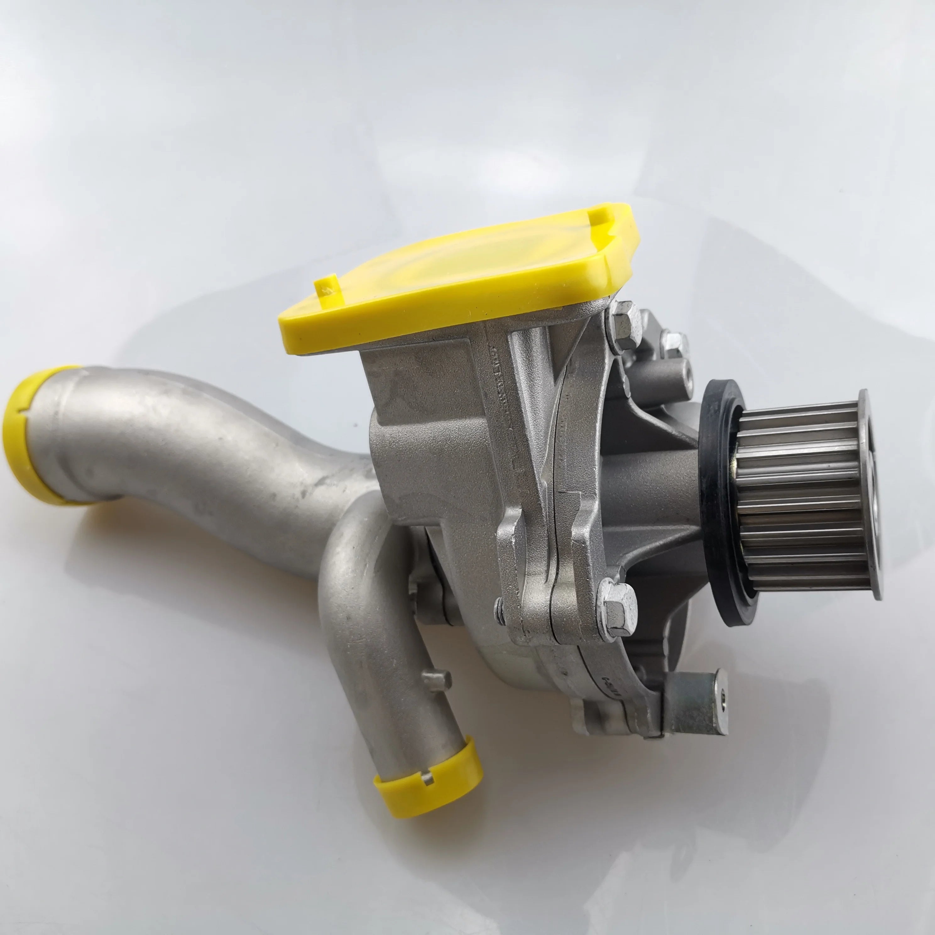 SAIC MAXUS V80 T60 Original Water Pump Assembly C00036515 C00014648