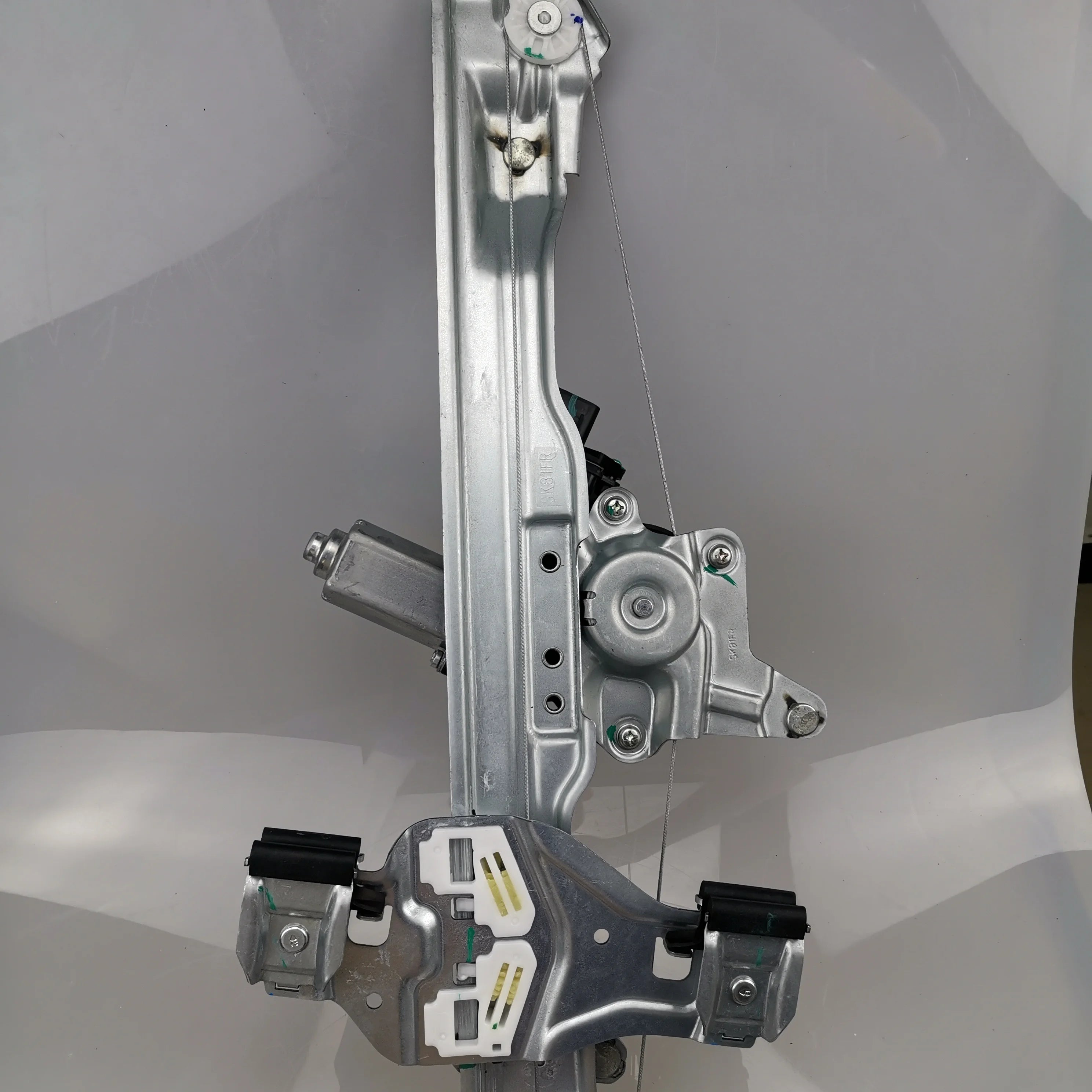 SAIC MAXUS T60 Front Side Door Glass Lifter Assembly C00049059