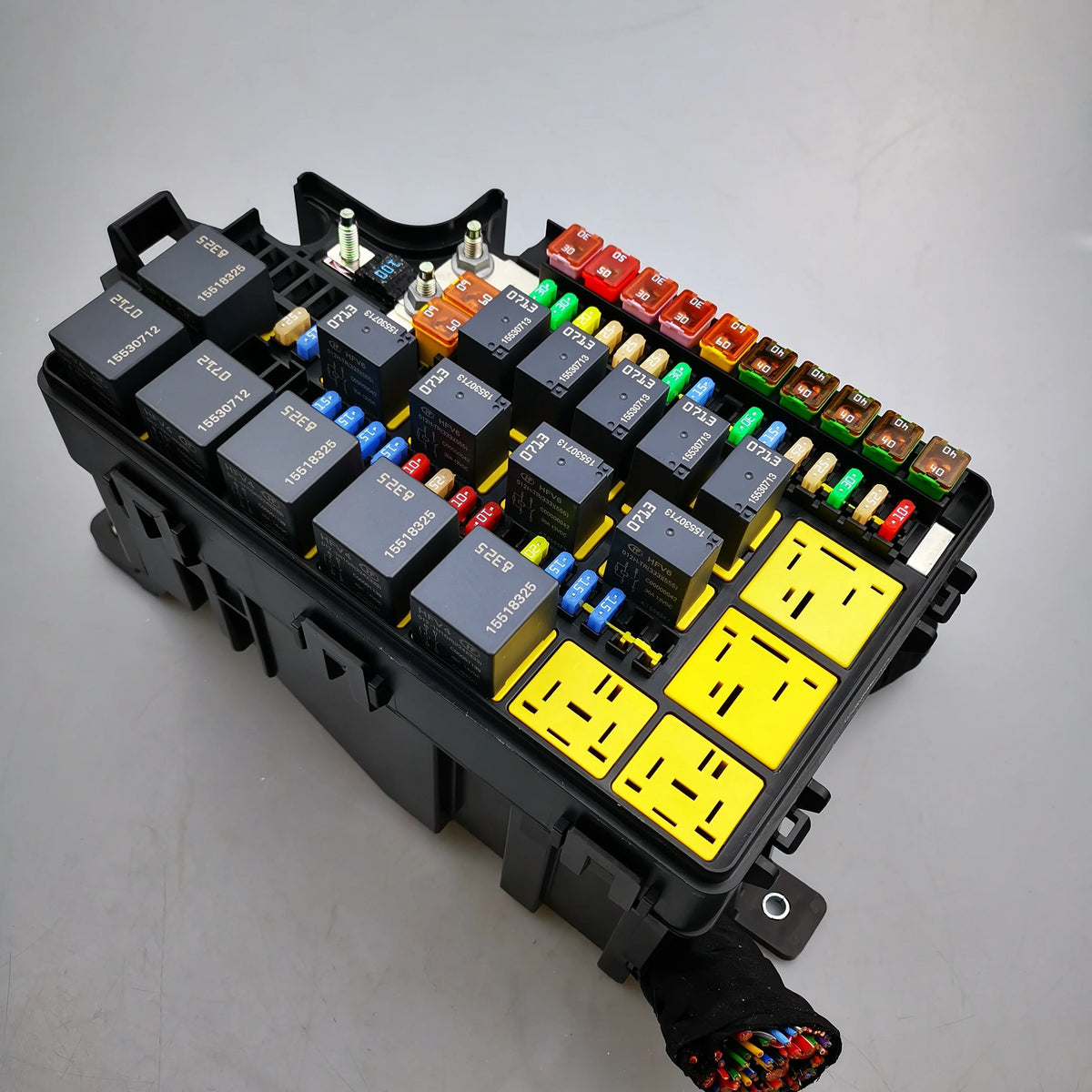 SAIC MAXUS T60 Fuse Box Assembly E200X28