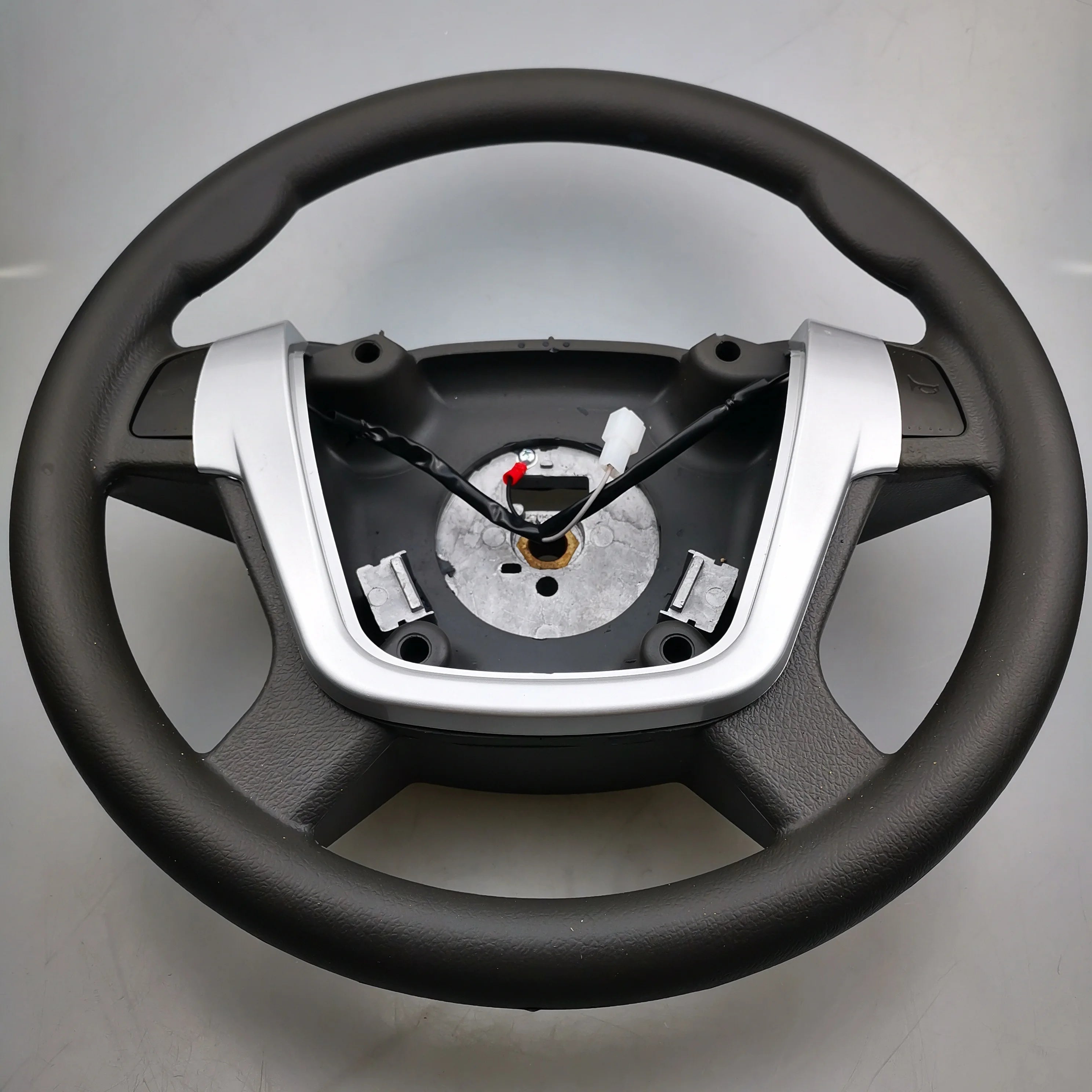 SAIC MAXUS V80 Old Model Brand Steering Wheel C00003980-A002