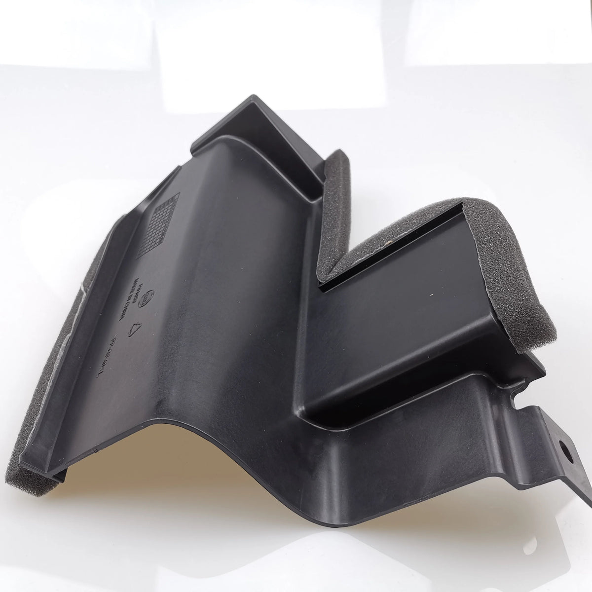 SAIC MAXUS T60 Air Intake Deflector C00056957 C00056960