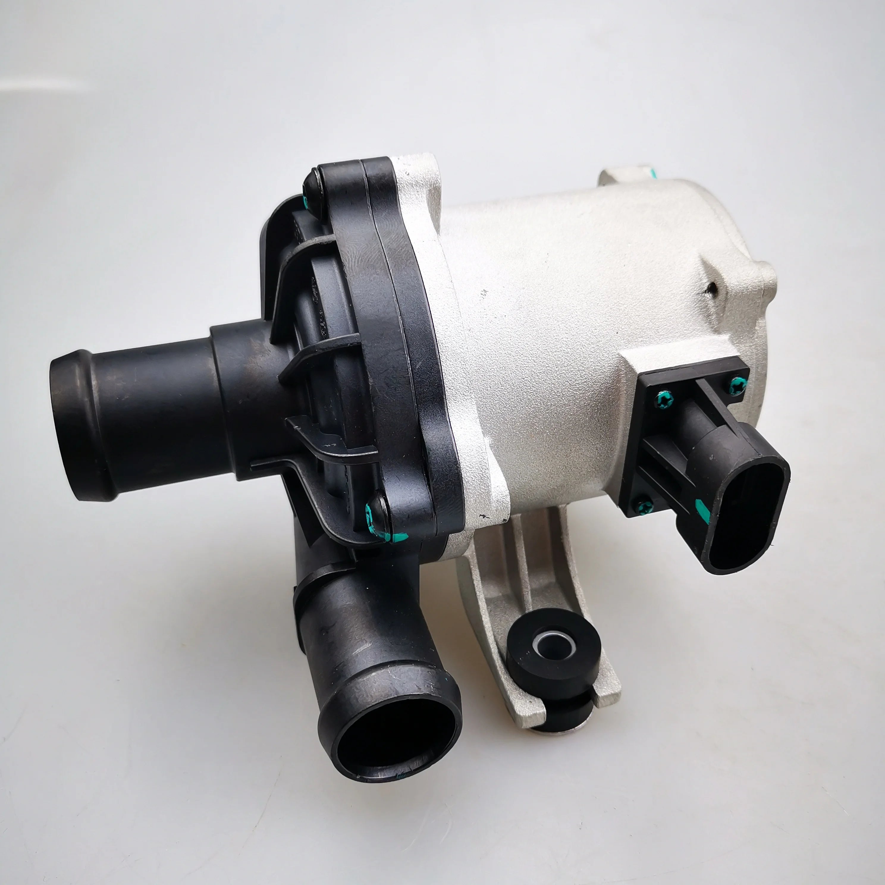 SAIC MAXUS T90 D90 Original Electronic Water Pump Assembly C00144866