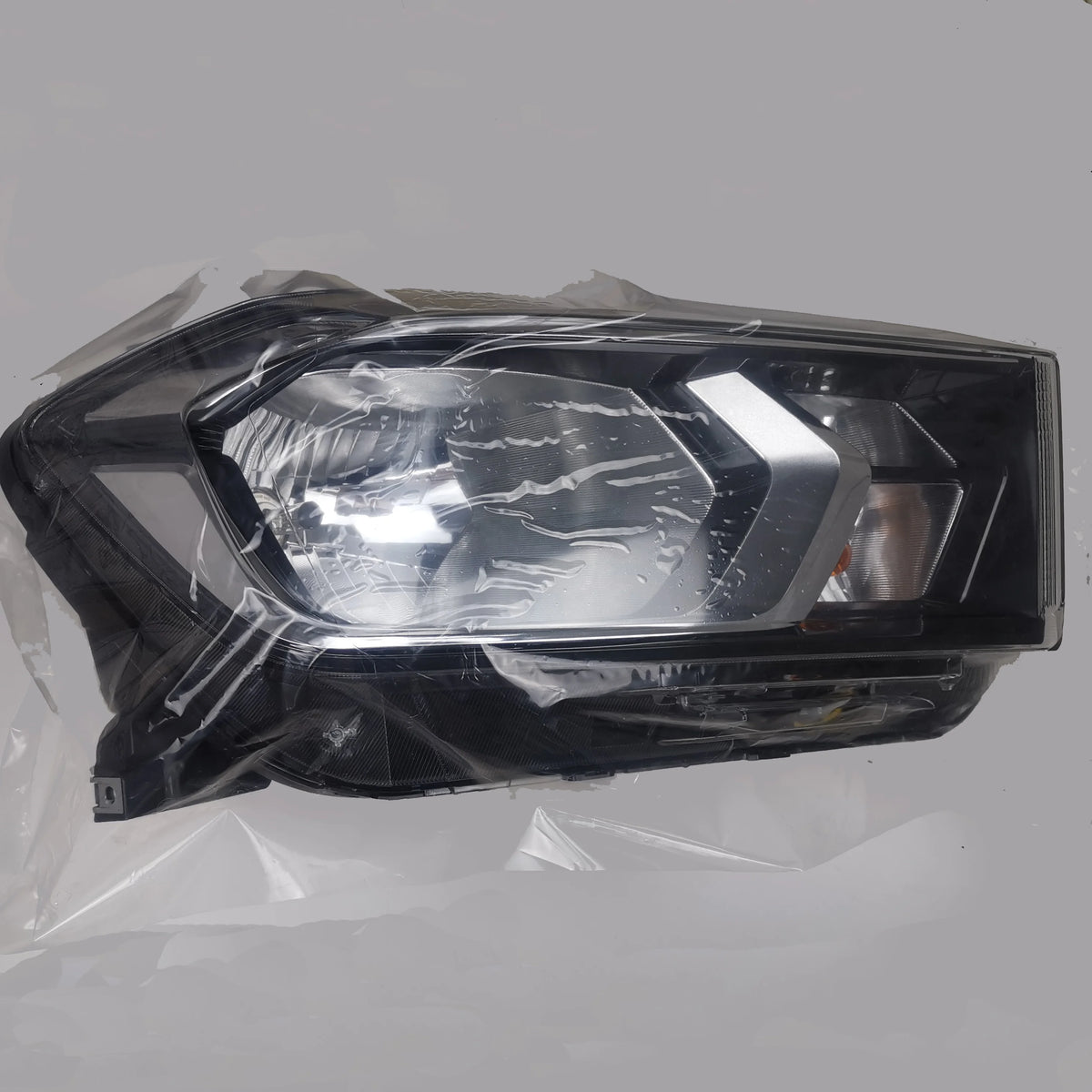 SAIC MAXUS T60 Original  Headlight C00047657 C00047658