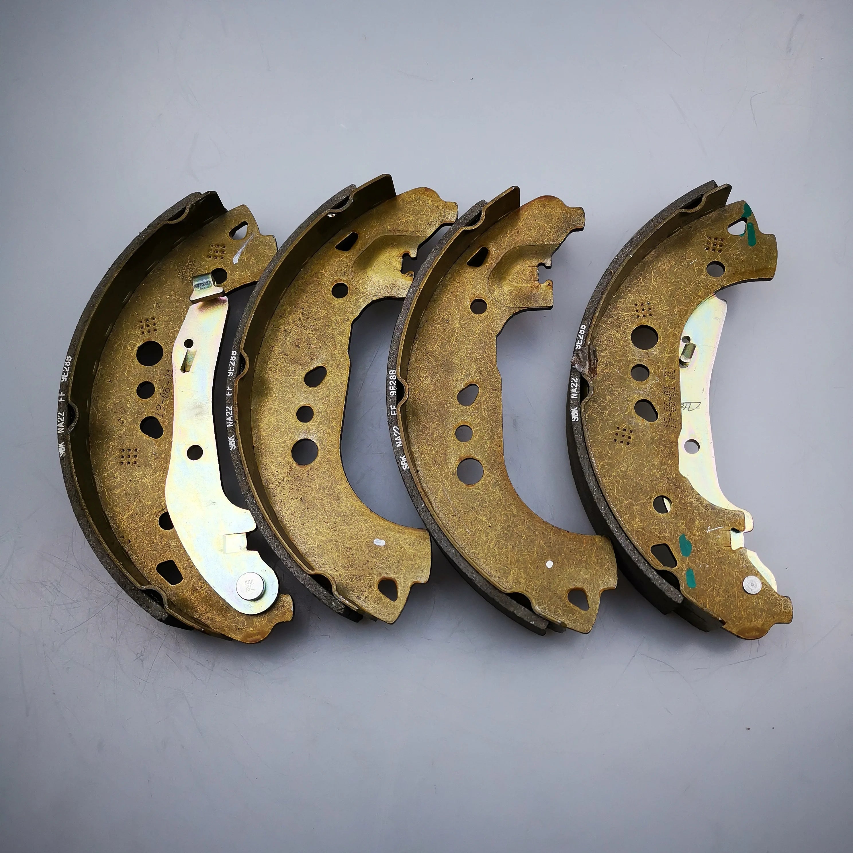 SAIC MAXUS EV30 Original Rear Brake Shoe C00196854 C00196855