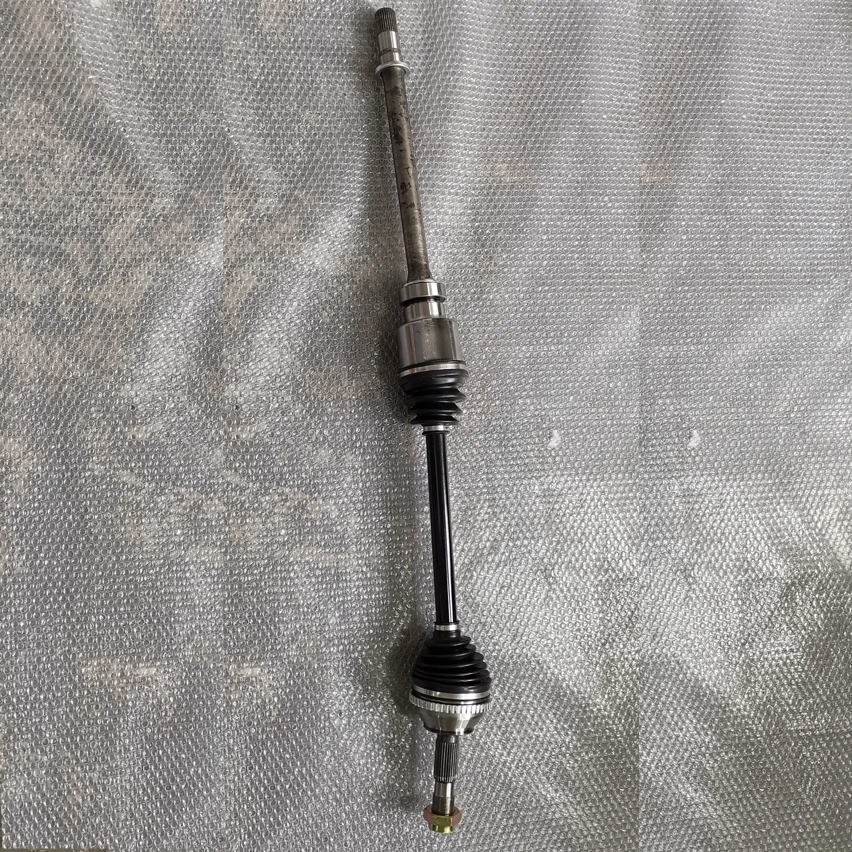 SAIC MAXUS V80 High Quality 5MT Front Drive Axle Shaft RH C00036398