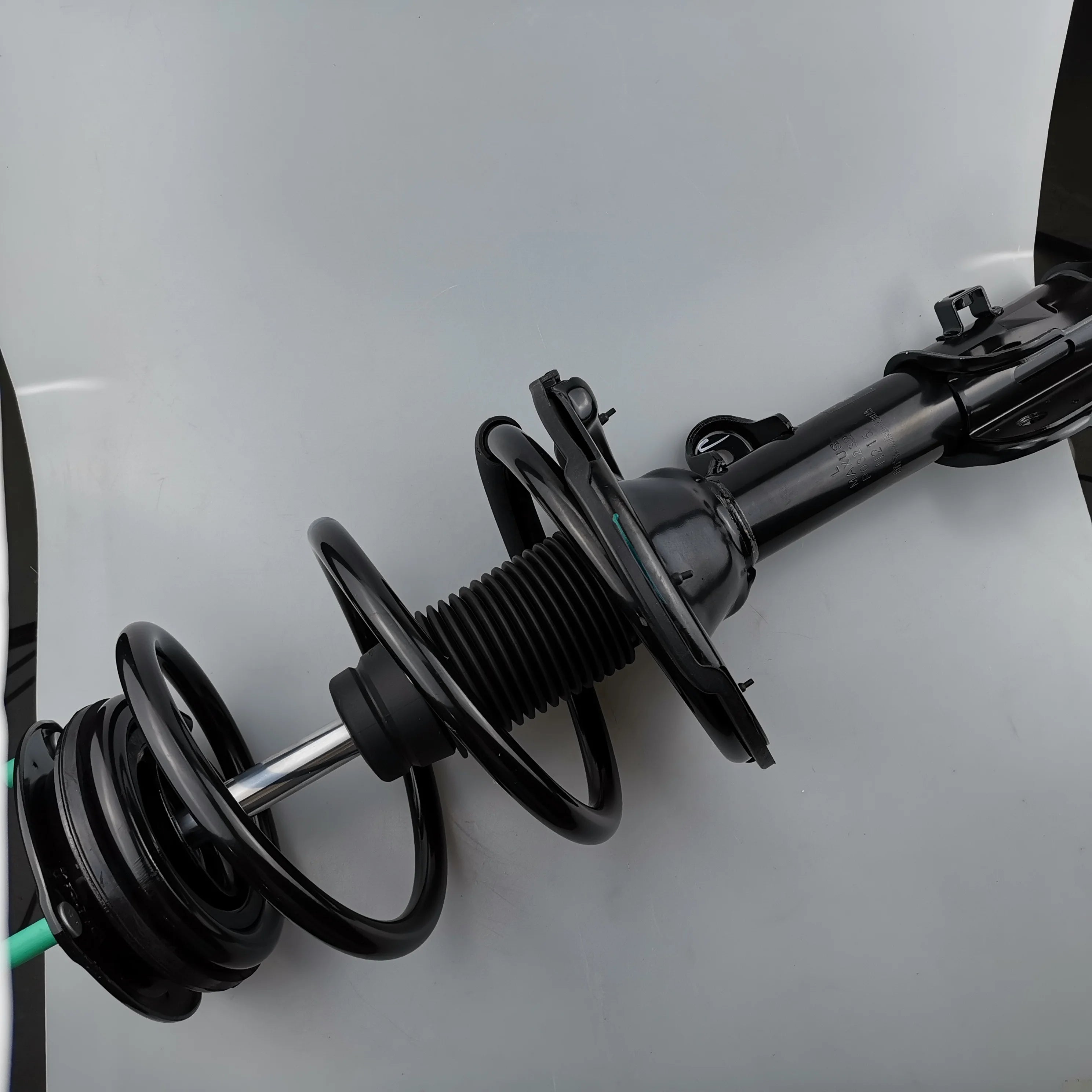 SAIC MAXUS G10 2.0T Original Front Shock Absorber Assembly C00021414 C00017743