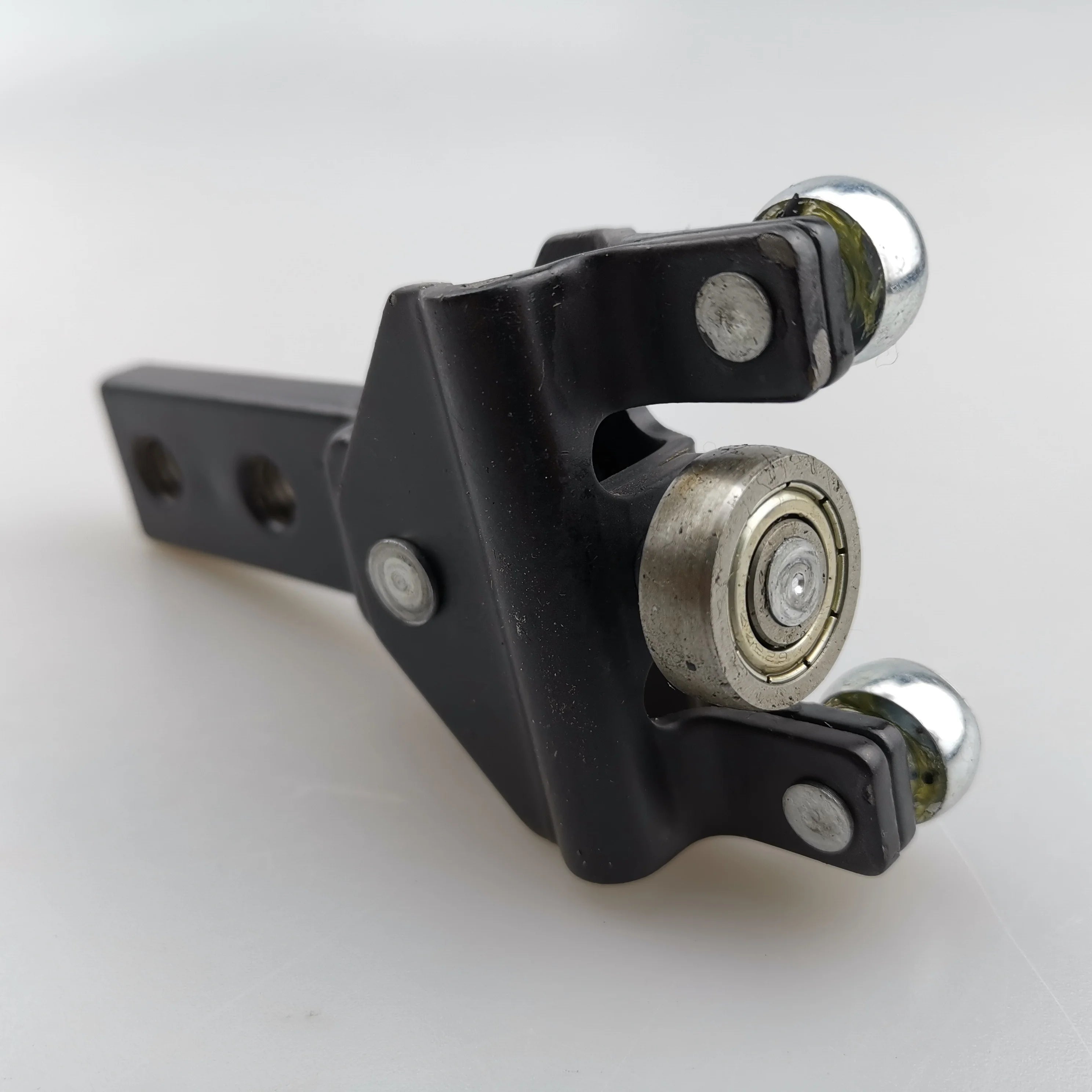 SAIC MAXUS V80 Sliding Door Lower Hinge C00045187 C00062460