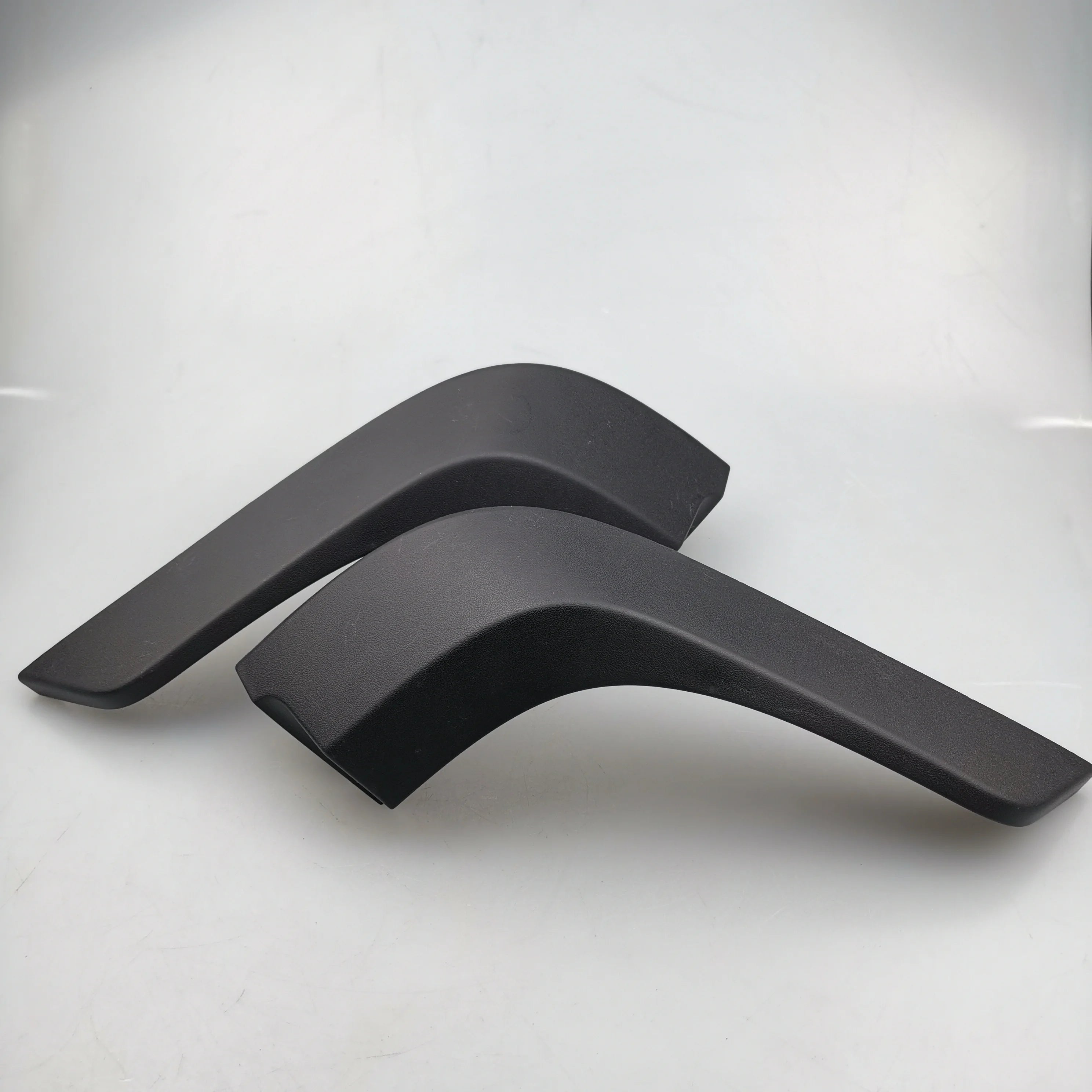 SAIC MAXUS T60 Rear Bumper Trim Panel C00062260 C00062261