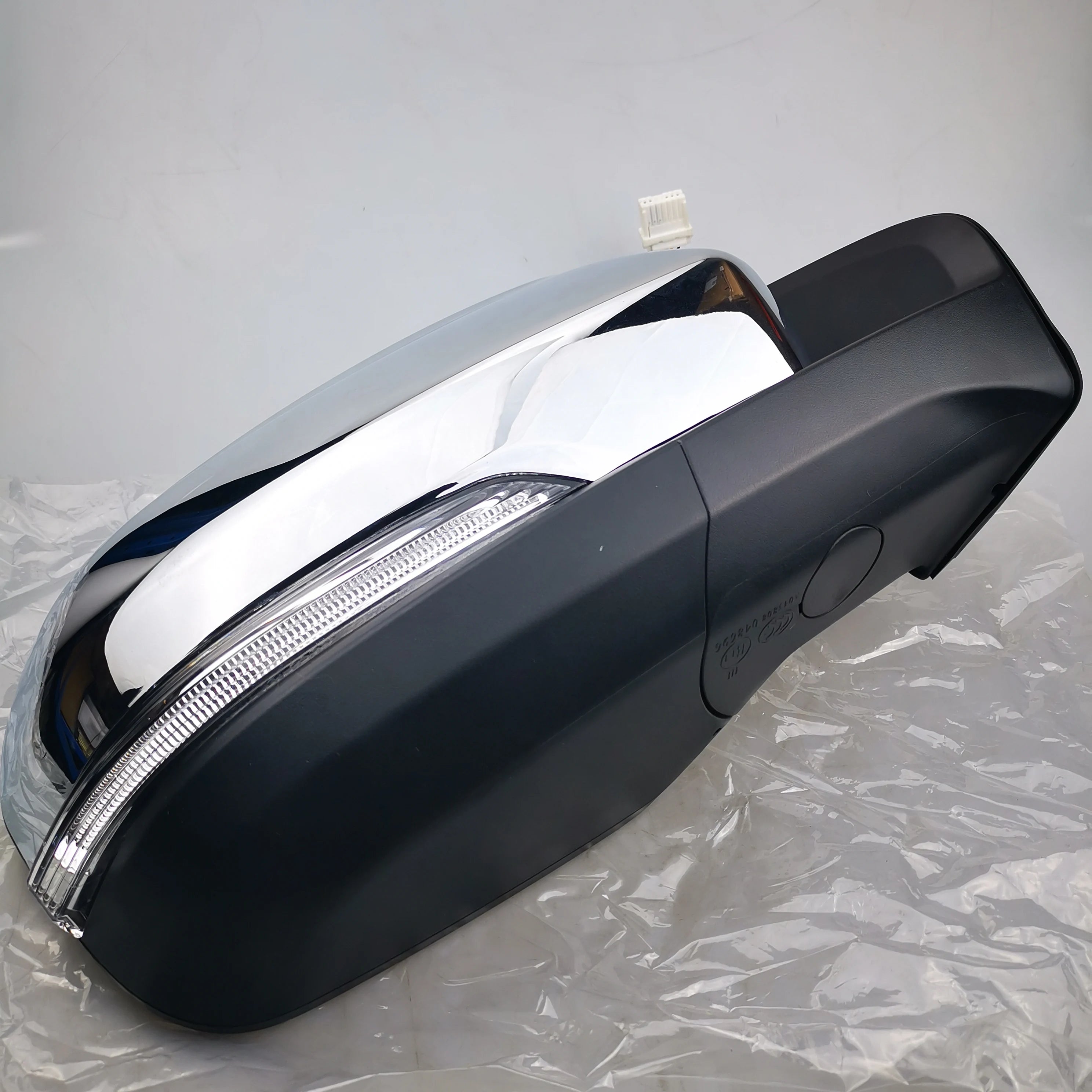 SAIC MAXUS T60 Rearview Mirror 8-Line Chrome Plating Side Mirror C00222278 C00222279