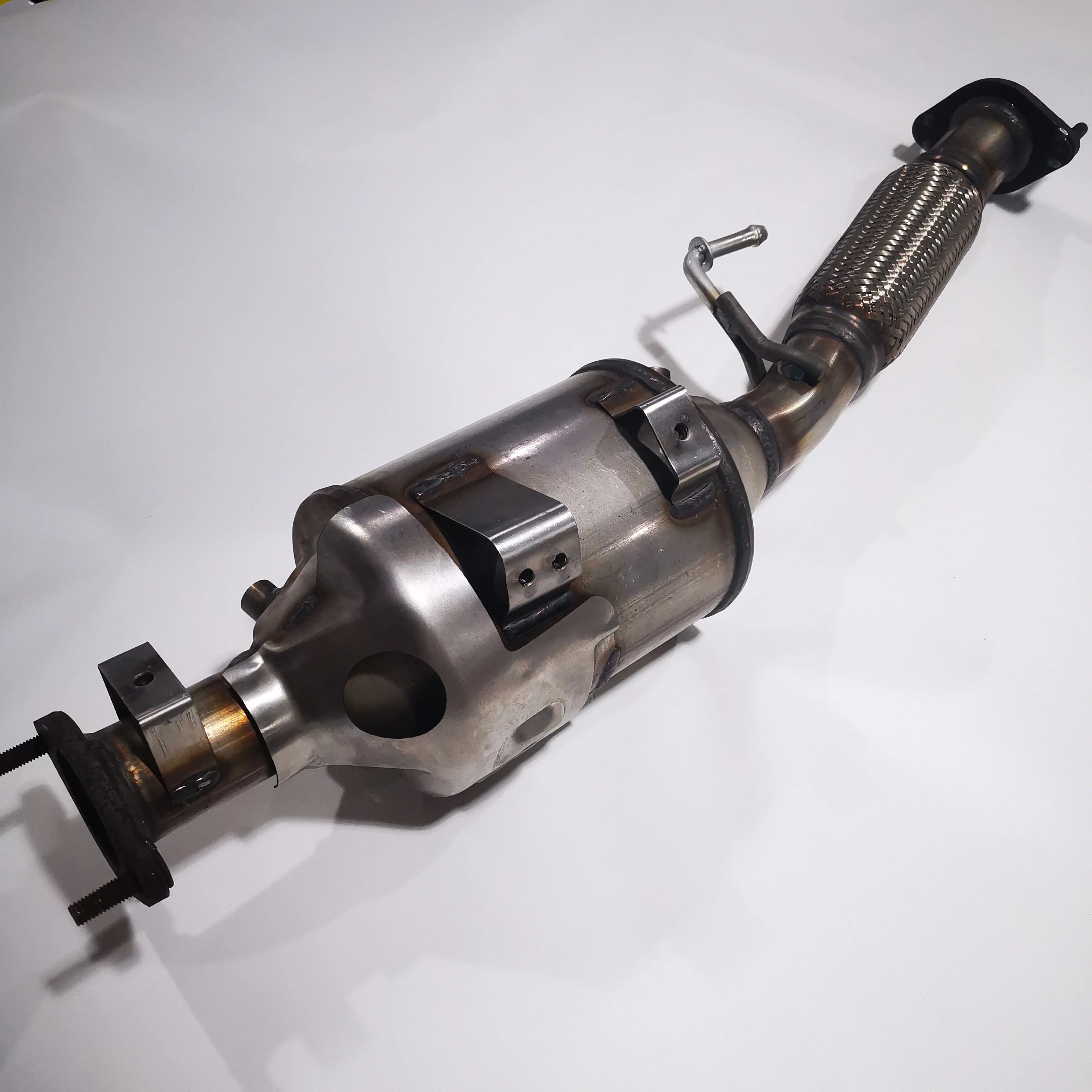 SAIC MAXUS G10 1.9T High Quality Catalytic Converter Assembly C00046188