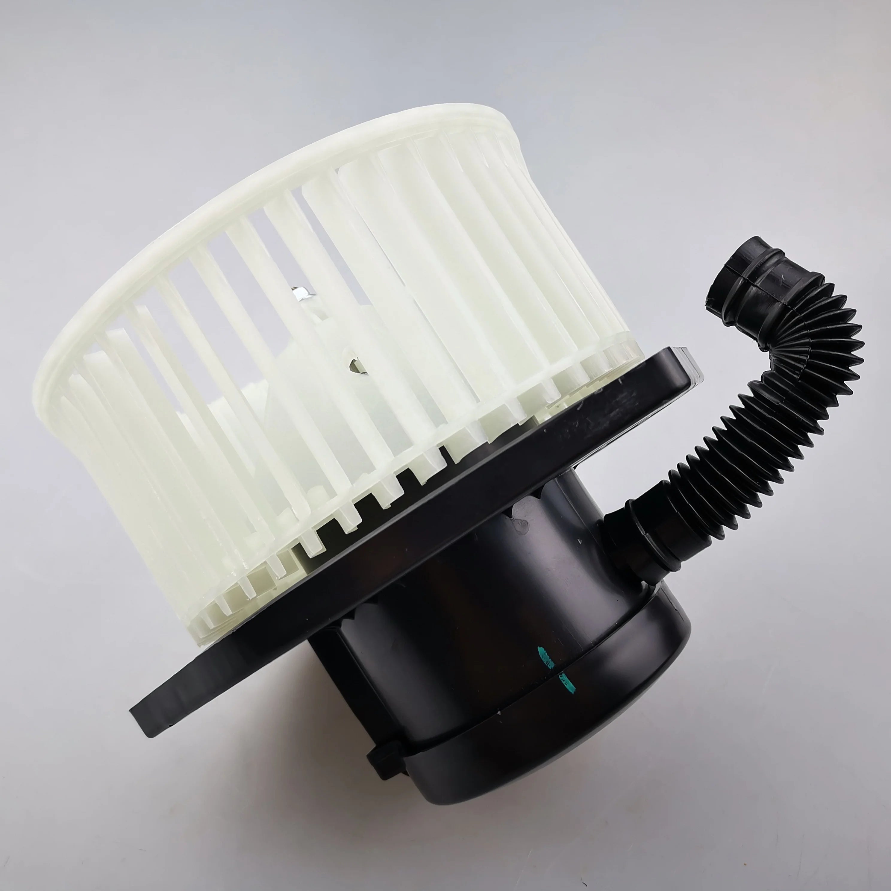 SAIC MAXUS T60 Front Blower Assembly C00089379