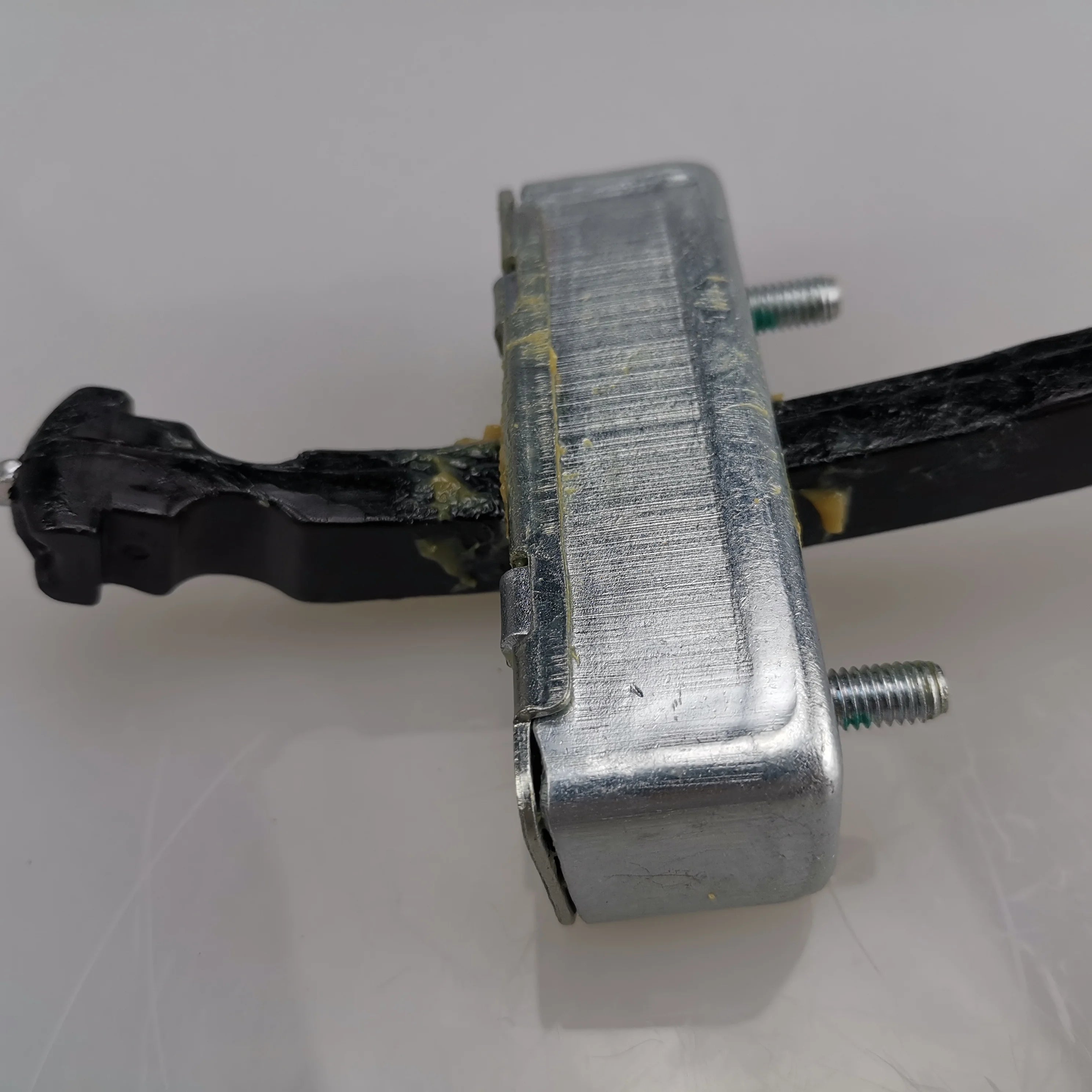 SAIC MAXUS V80 Brand Rear Tailgate Limit Arm C00054325