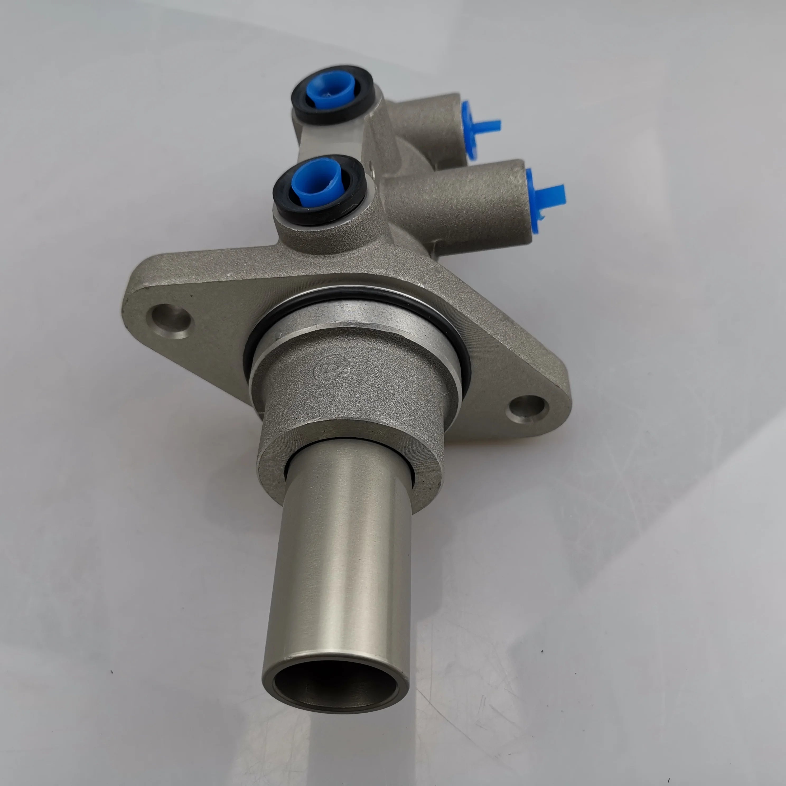 SAIC MAXUS V80 Brake Master Cylinder C00097469