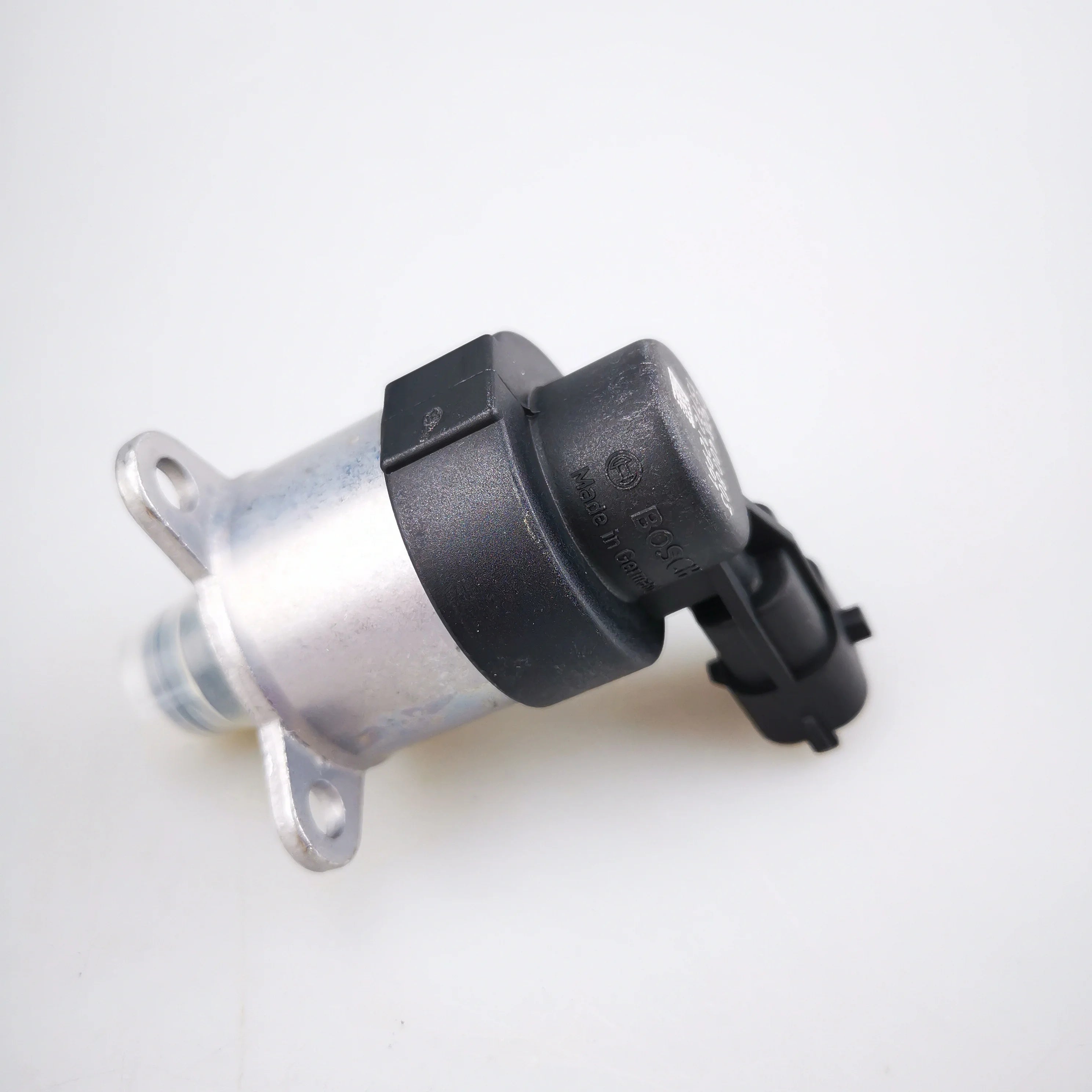 SAIC MAXUS G10 1.9T Original High Pressure Rail Solenoid Valve 0928400803