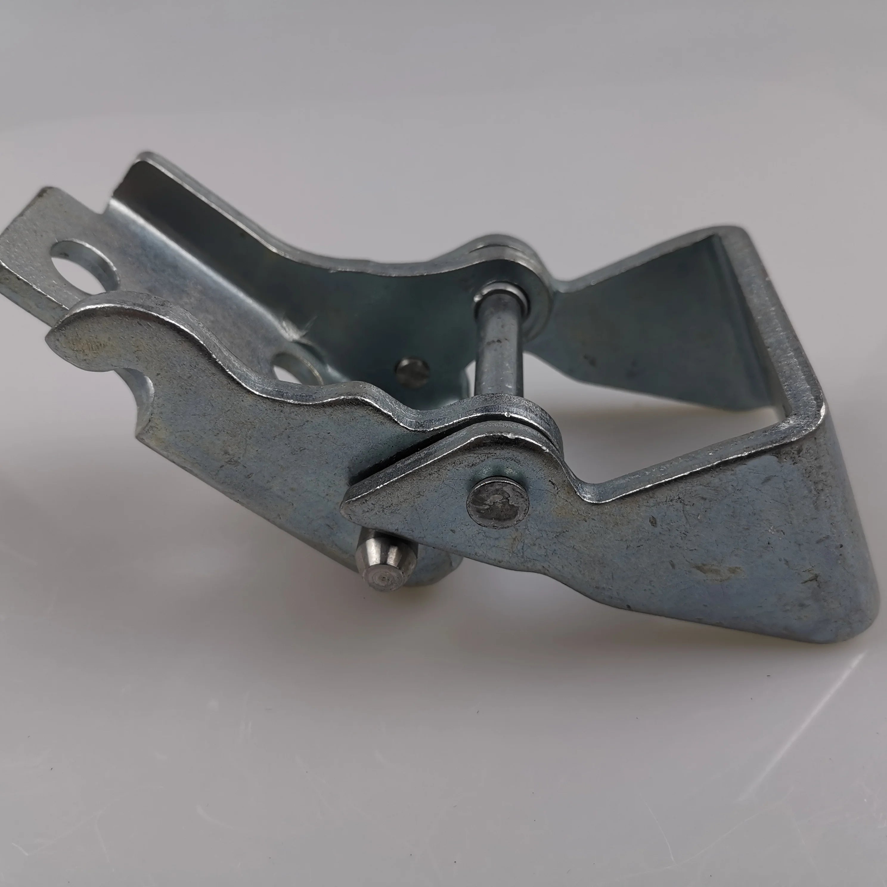 SAIC MAXUS V80 Front Side Door Lower Hinge C00001351