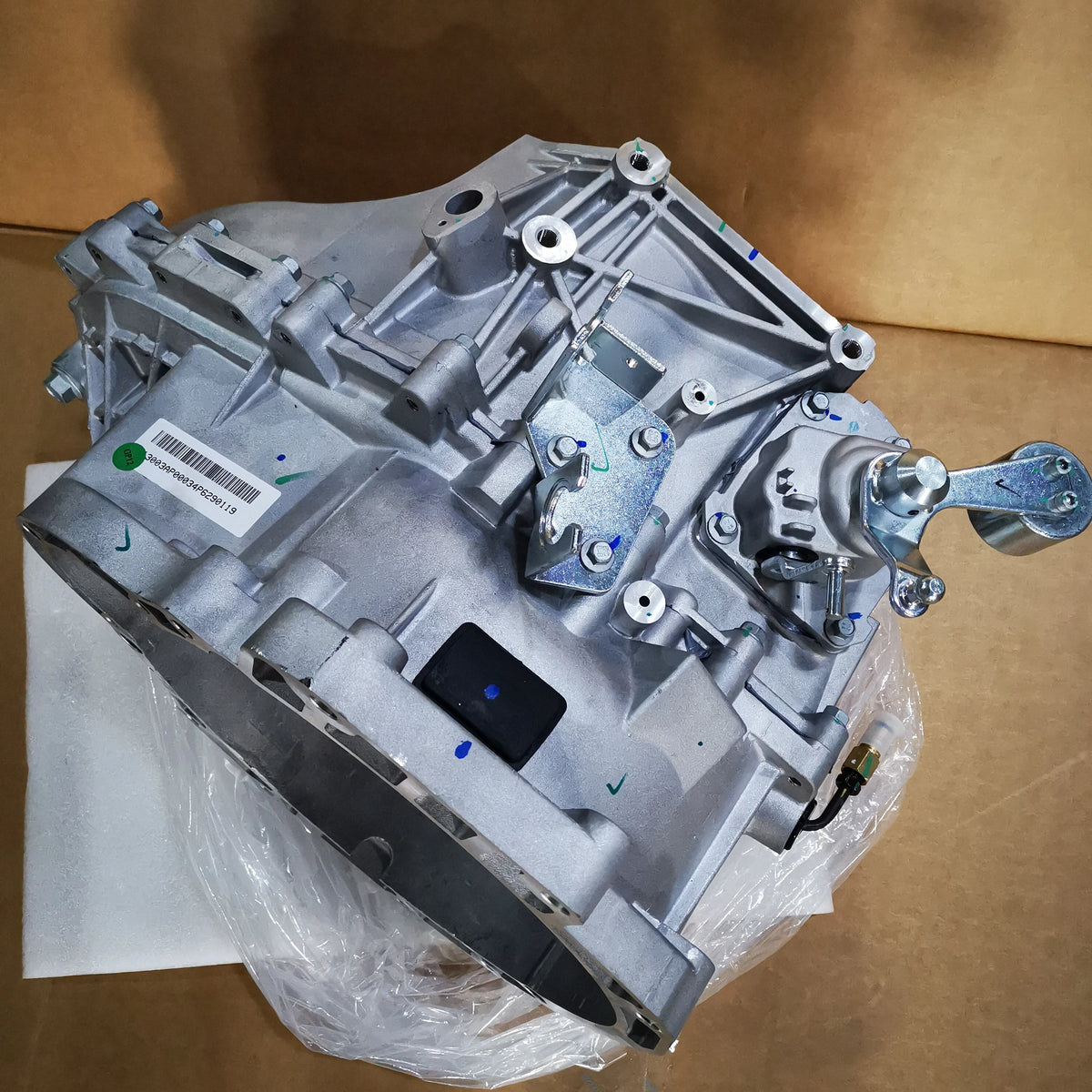 SAIC MAXUS V80 6MT Transmission Assembly C00178003