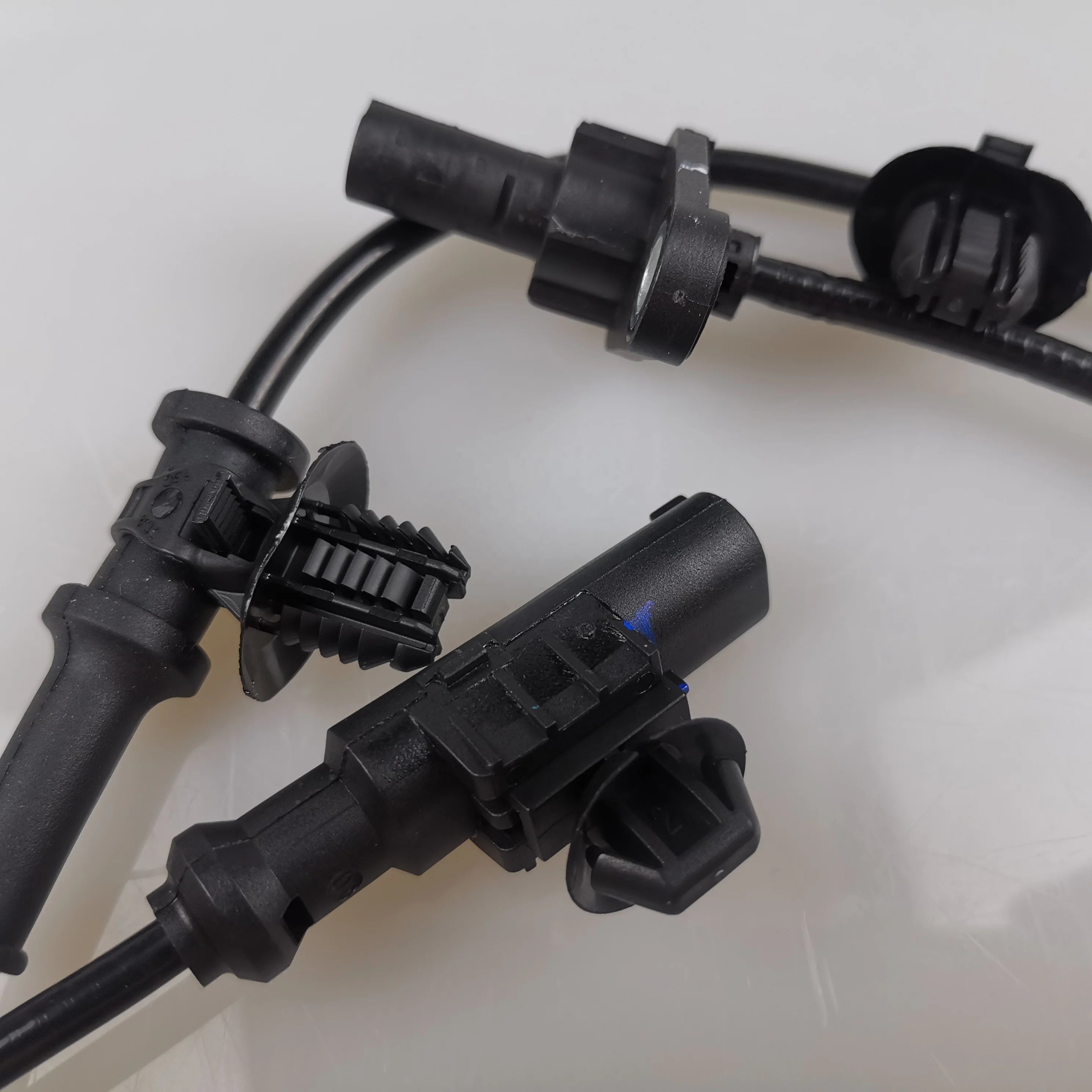 SAIC MAXUS T60 Front Wheel Speed Sensor C00226636 C00226637