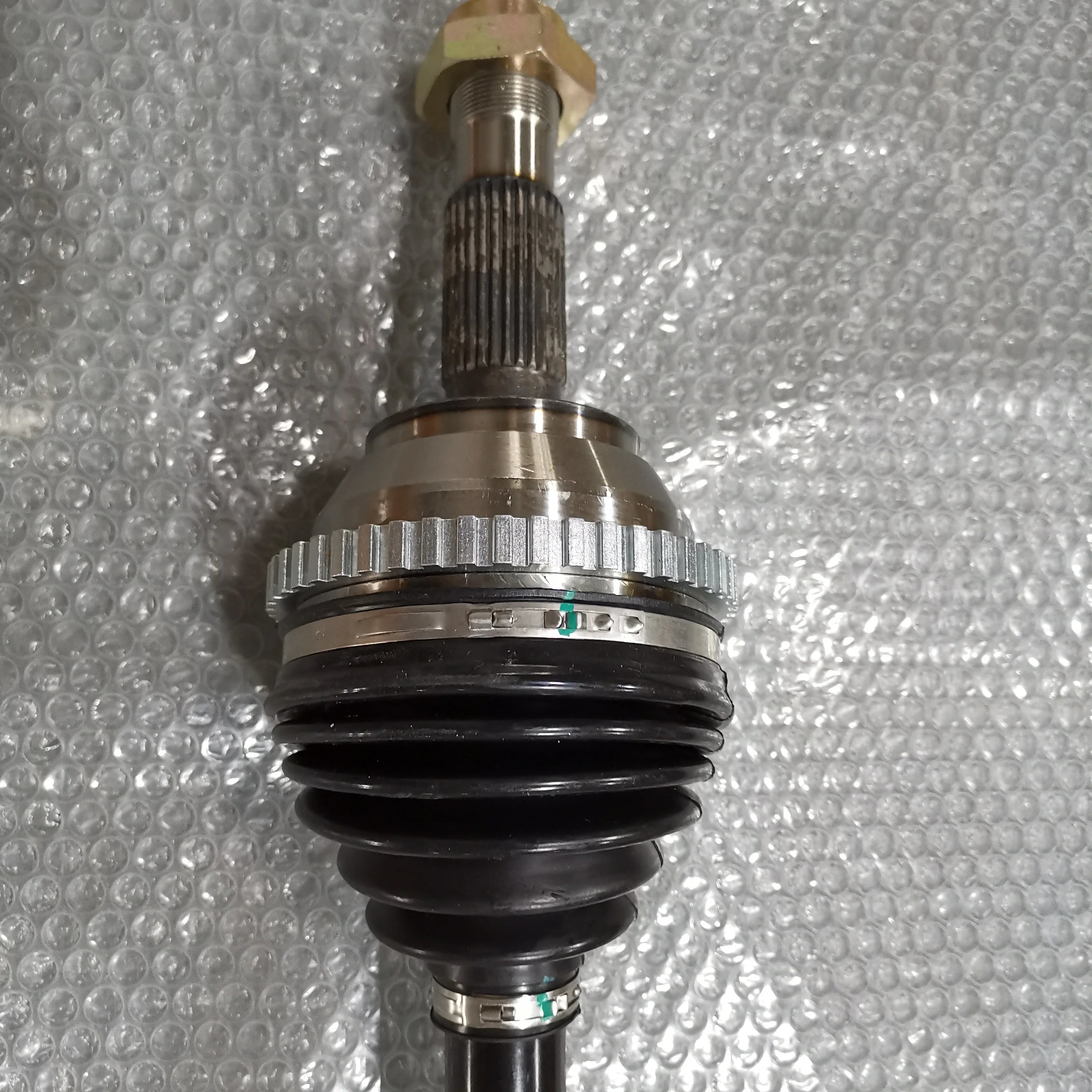 SAIC MAXUS V80 High Quality 5 Gear Front Drive Axle Shaft LH C00003028 C00057048