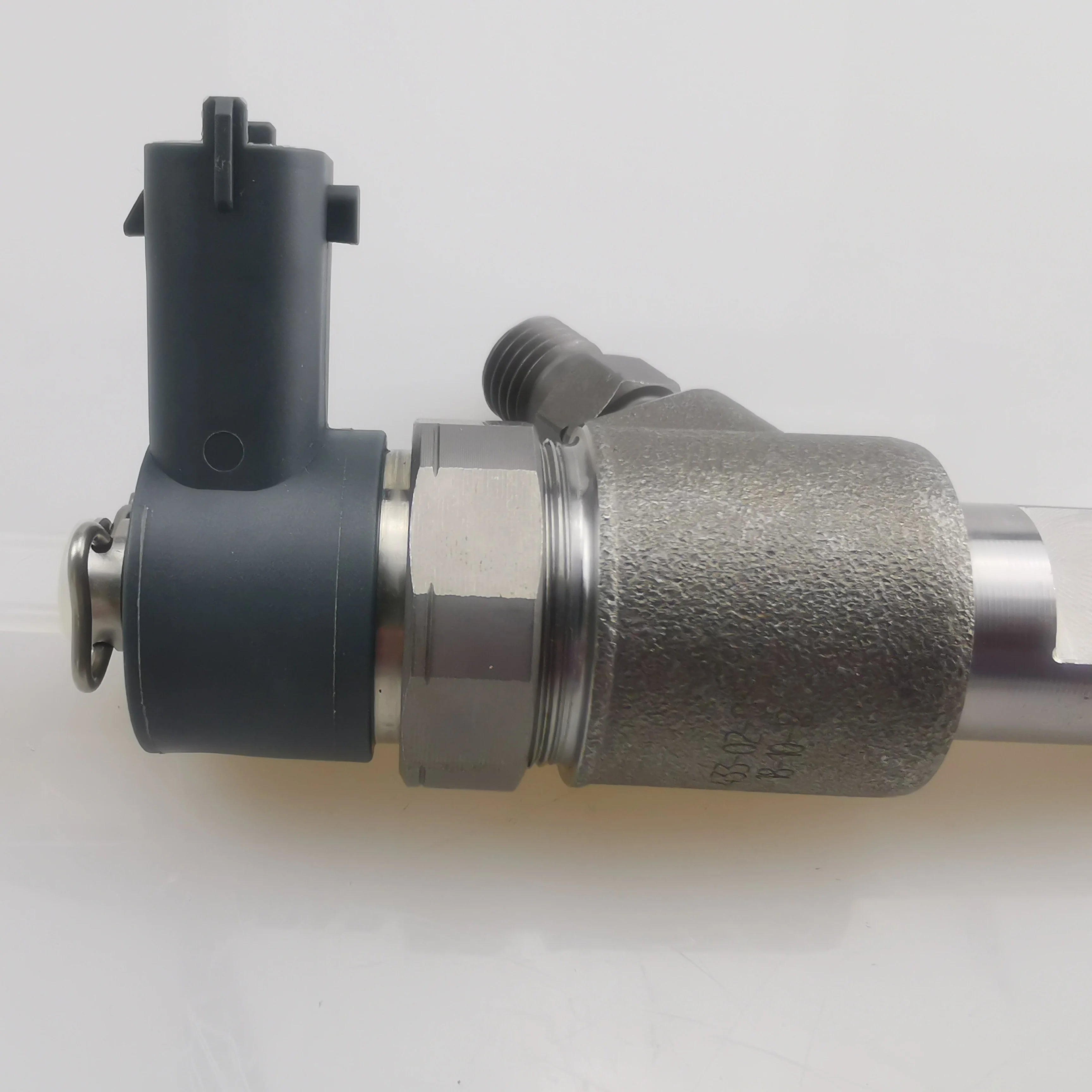 SAIC MAXUS T60 Original Fuel Injector Assembly 0445110844