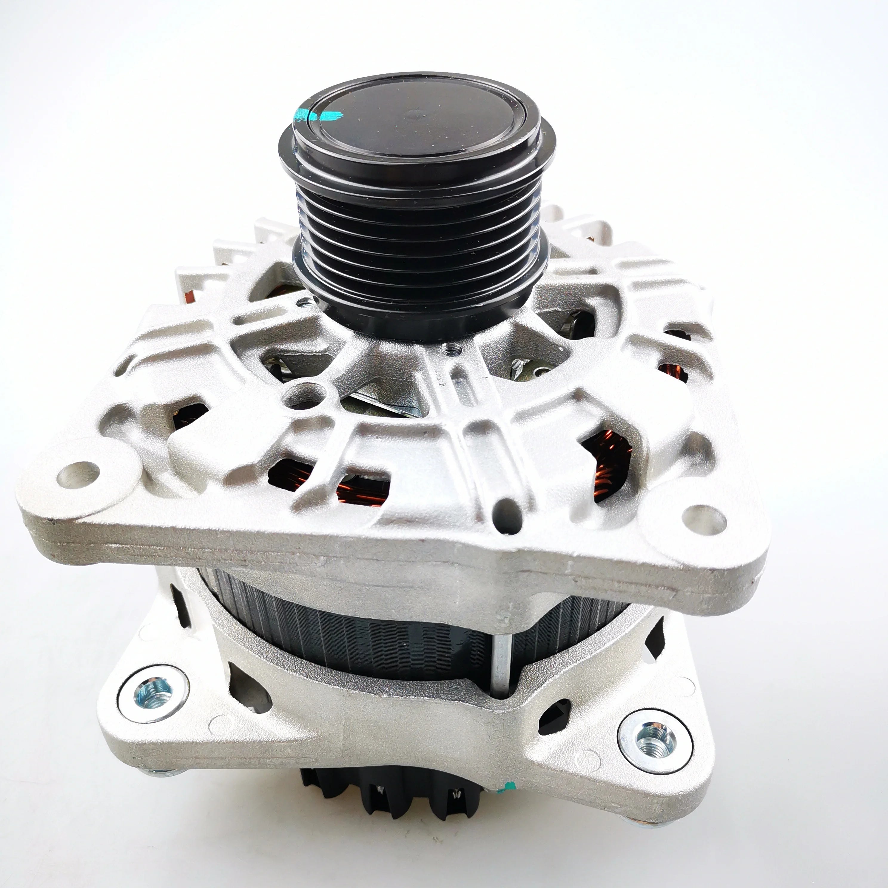 SAIC MAXUS V90 Original Alternator Assembly C00523099 C00088144