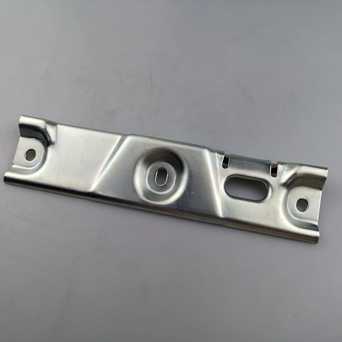 SAIC MAXUS V80 Rear Door Lower Locking Buckle C00052178