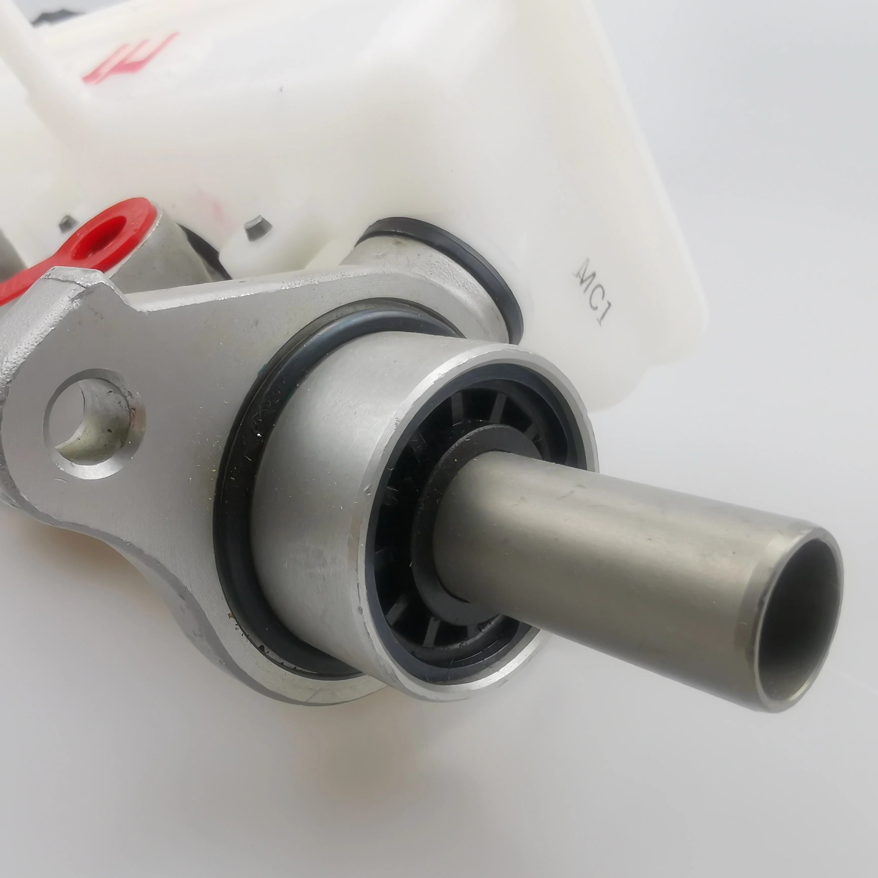 SAIC MAXUS G10 Original Brake Master Cylinder C00026919