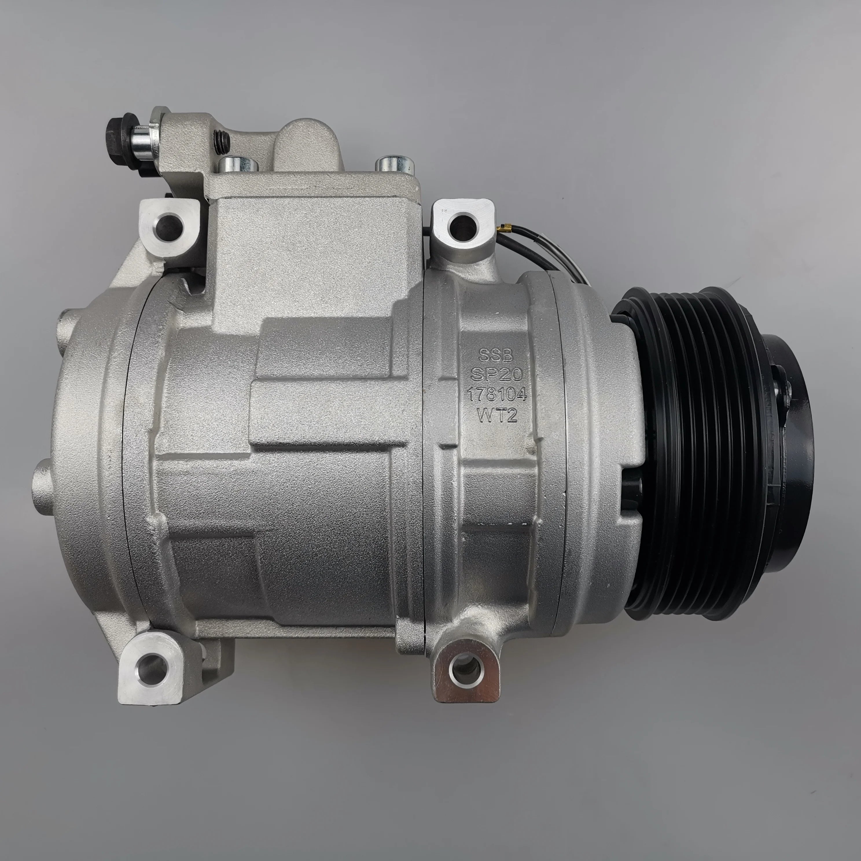 SAIC MAXUS V80 Original Air Conditioning Compressor SE10B20 C00000073
