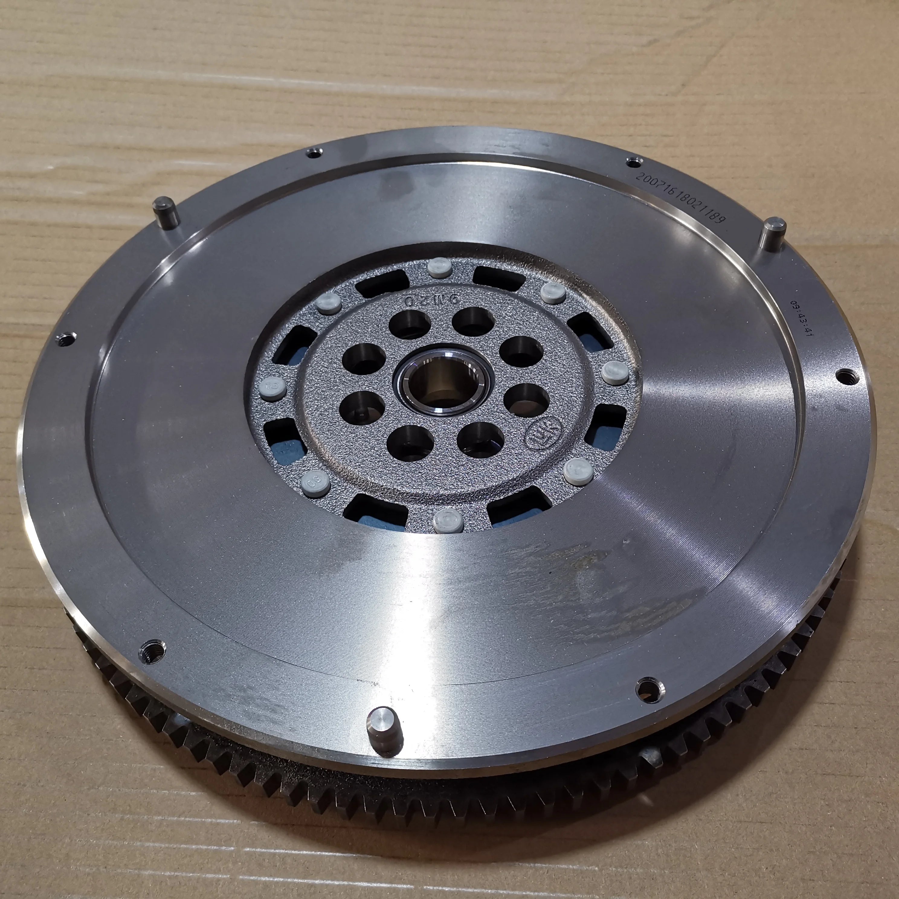 SAIC MAXUS T60 High Quality Dual Mass Flywheel C00061608 4150933100