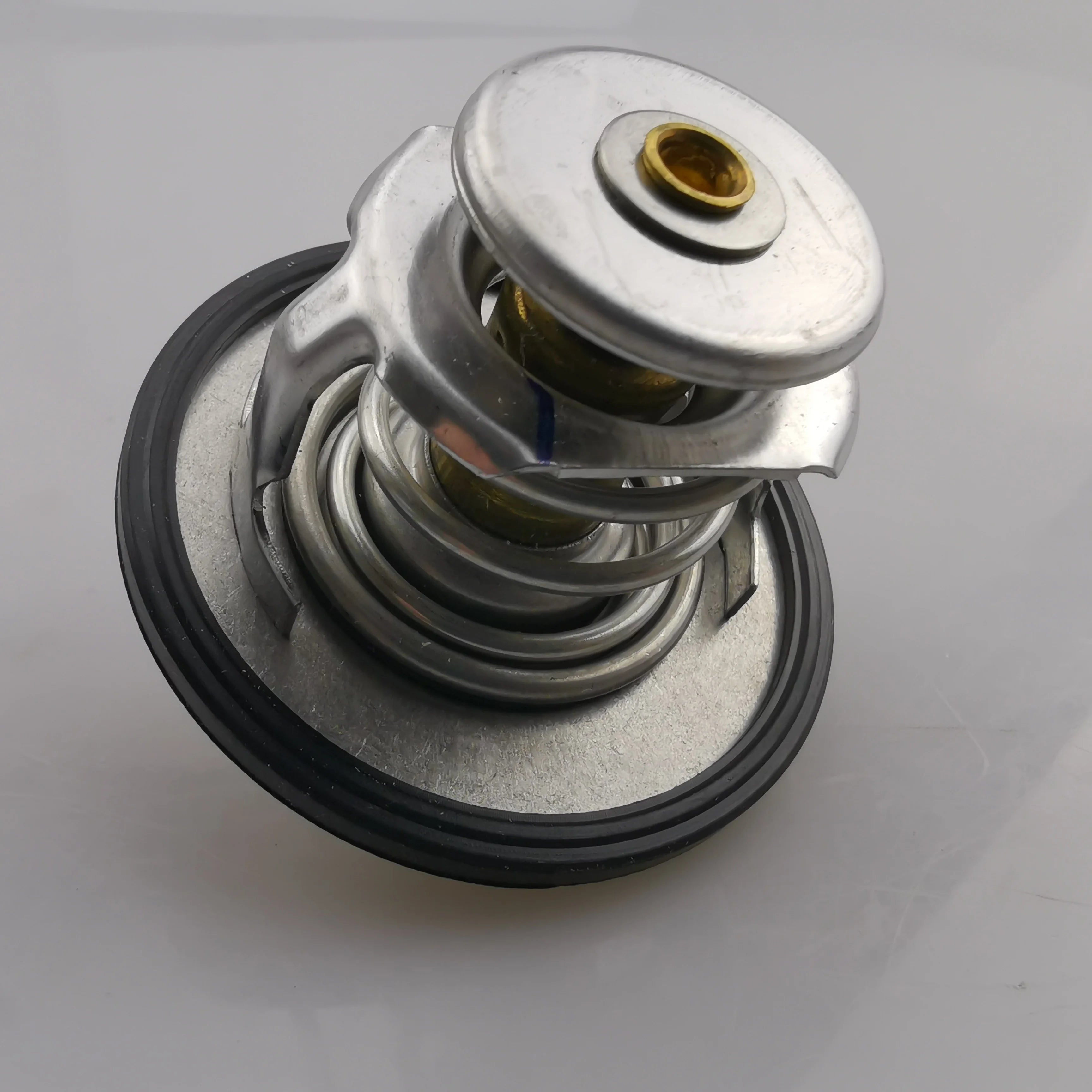 SAIC MAXUS G10 2.0T Original Thermostat 30040676
