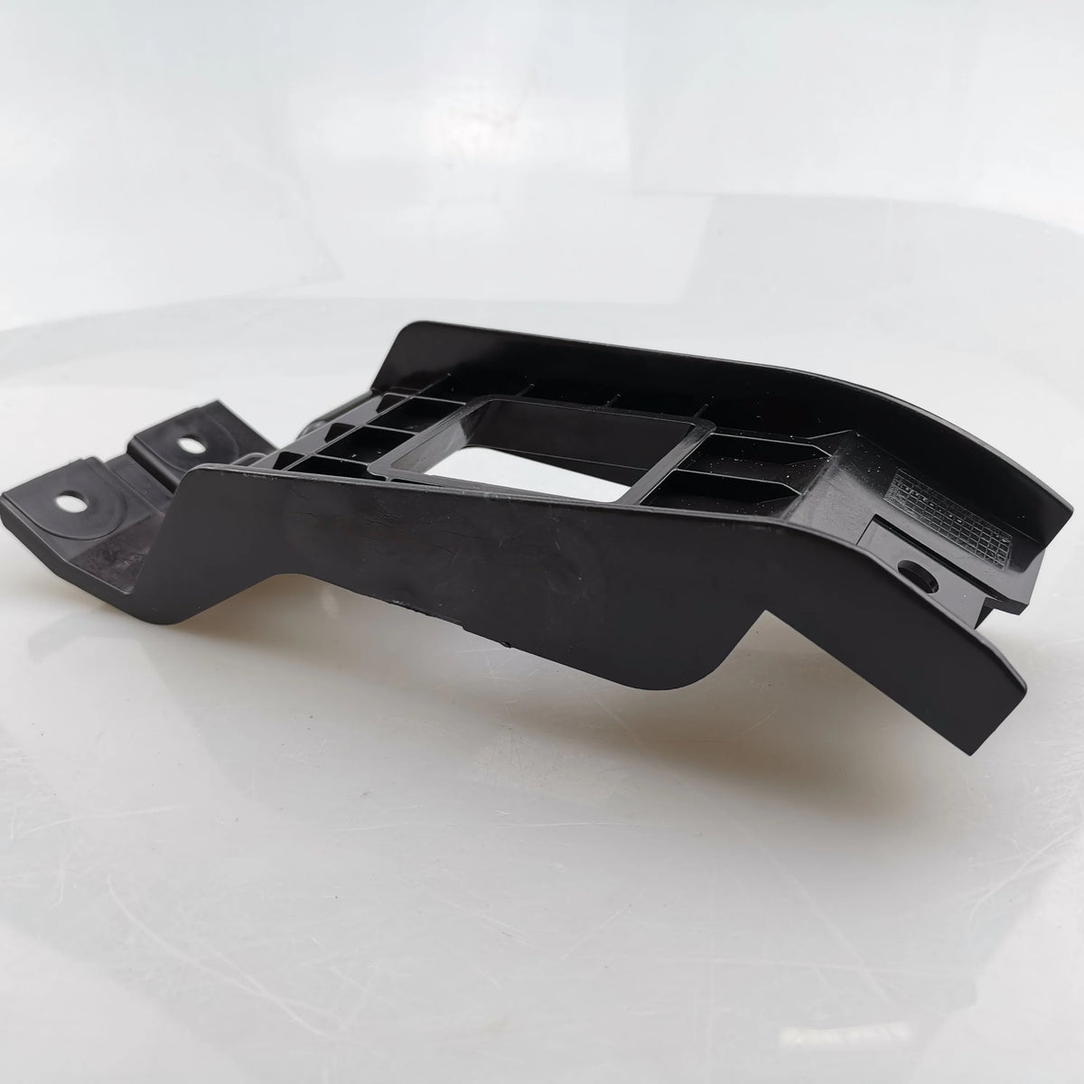 SAIC MAXUS G50 Front Bumper Bracket C00108642 C00108643