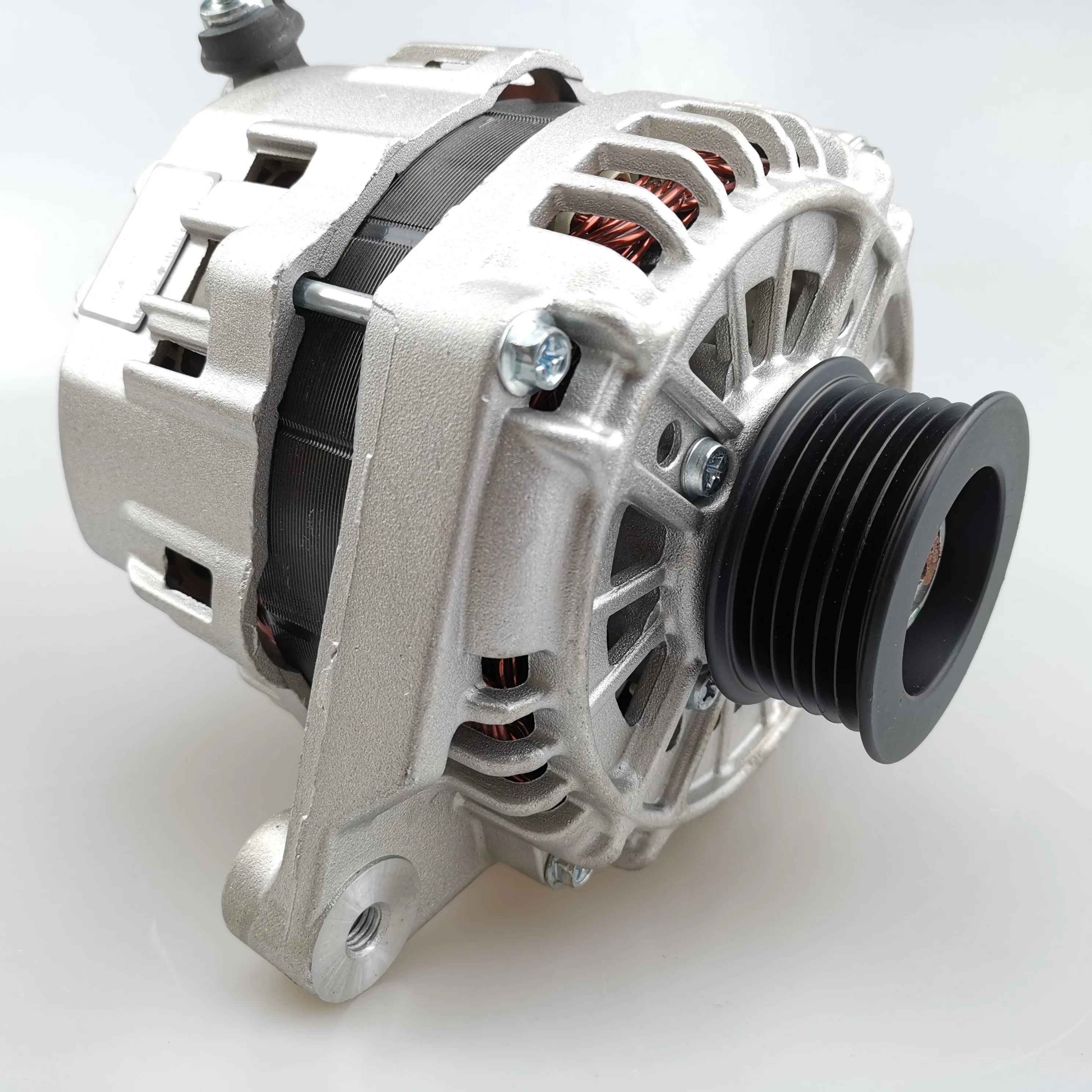Geely Emgrand EC7/EC8 Alternator 1016050836