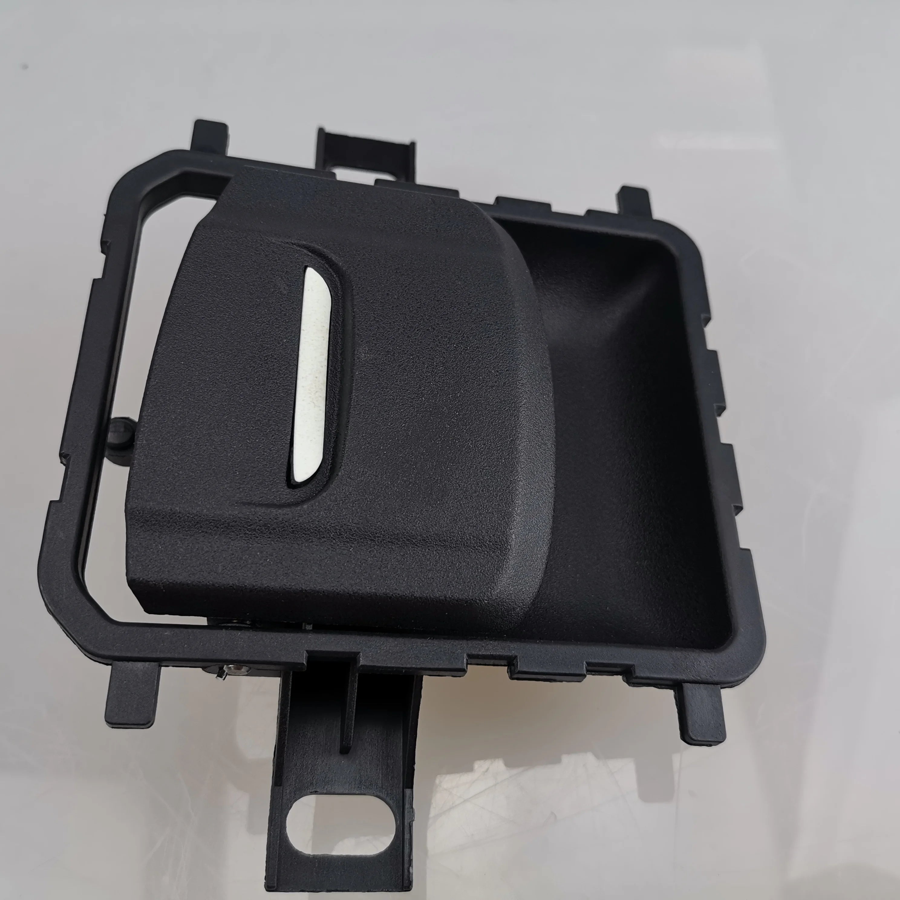 SAIC MAXUS V80 Inside Middle Door Handle C00015389 C00027665