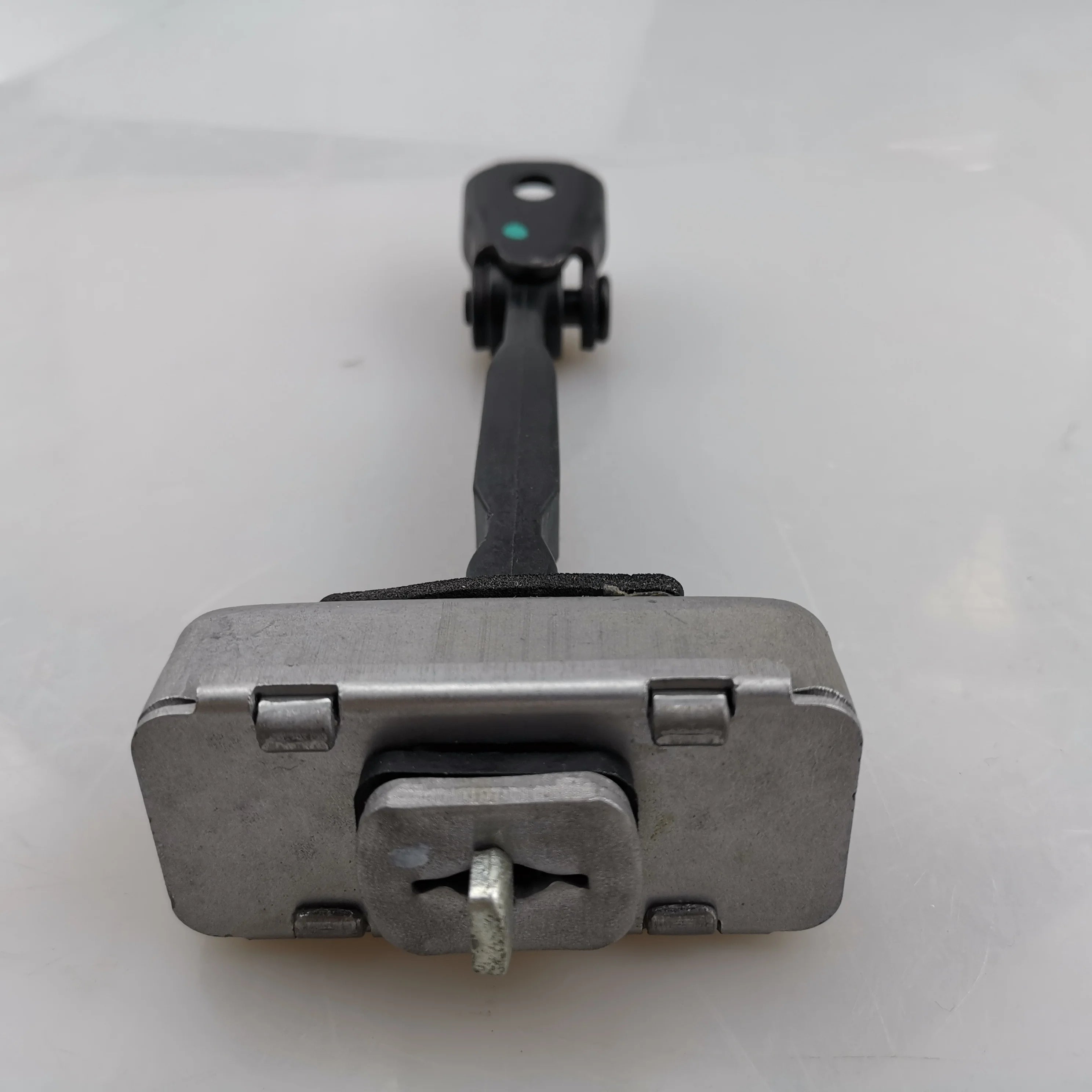 SAIC MAXUS D90 Original Front Left Door Stop C00060445