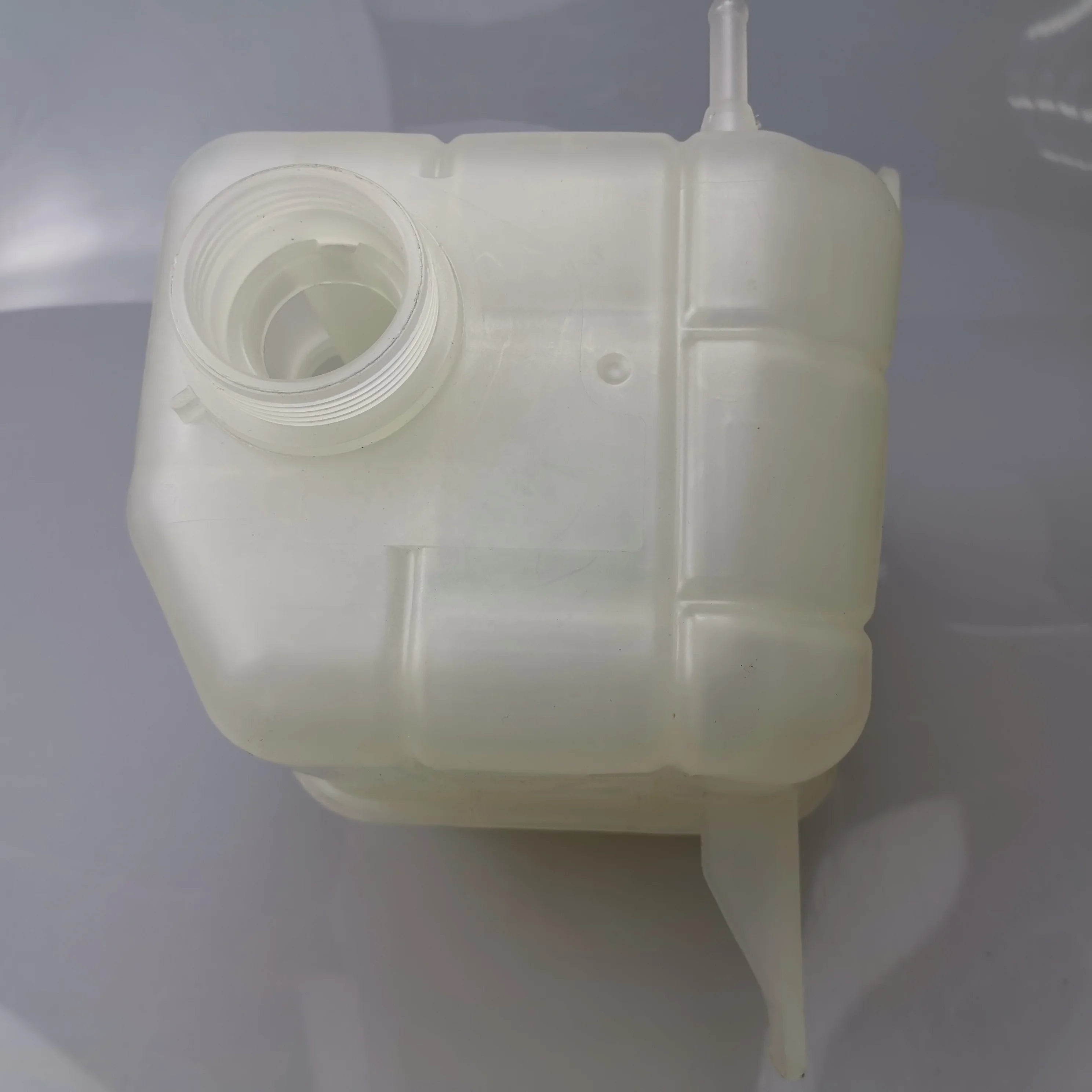 SAIC MAXUS T60 Expansion tank C00127188