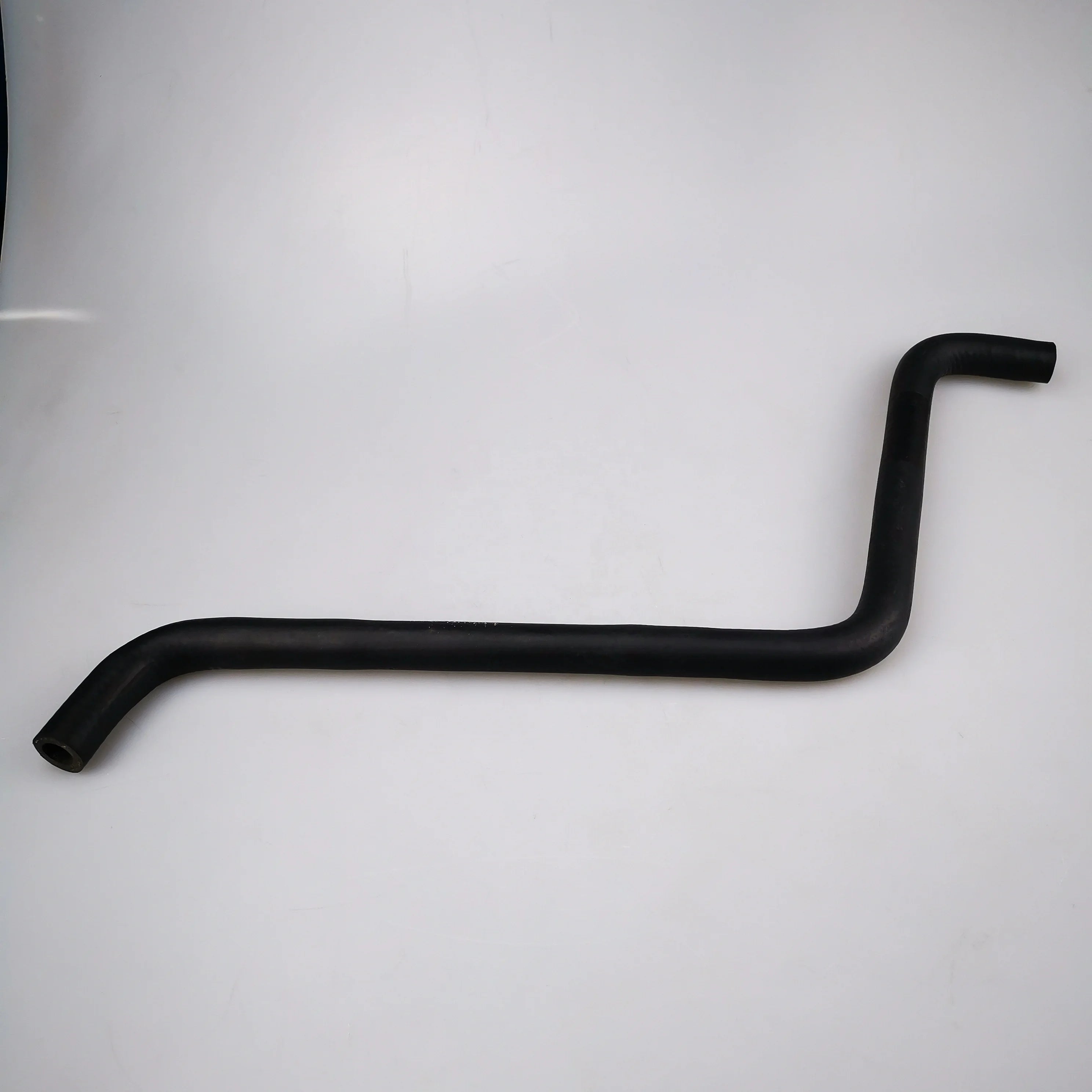 SAIC MAXUS V80 Radiator to Water tank Hose C00002414 C00087880