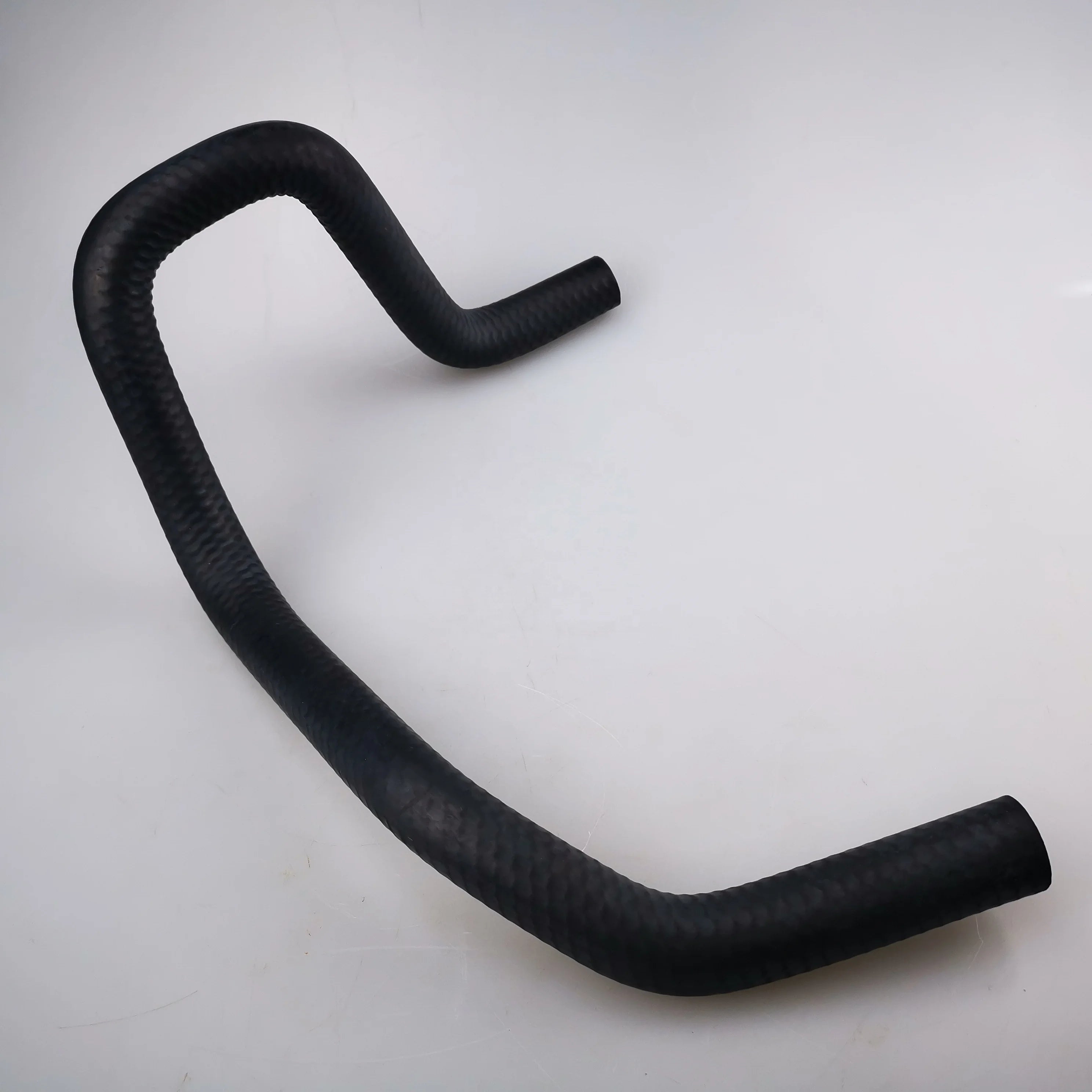SAIC MAXUS V80 Radiator to Water tank Hose C00002415 C00087881